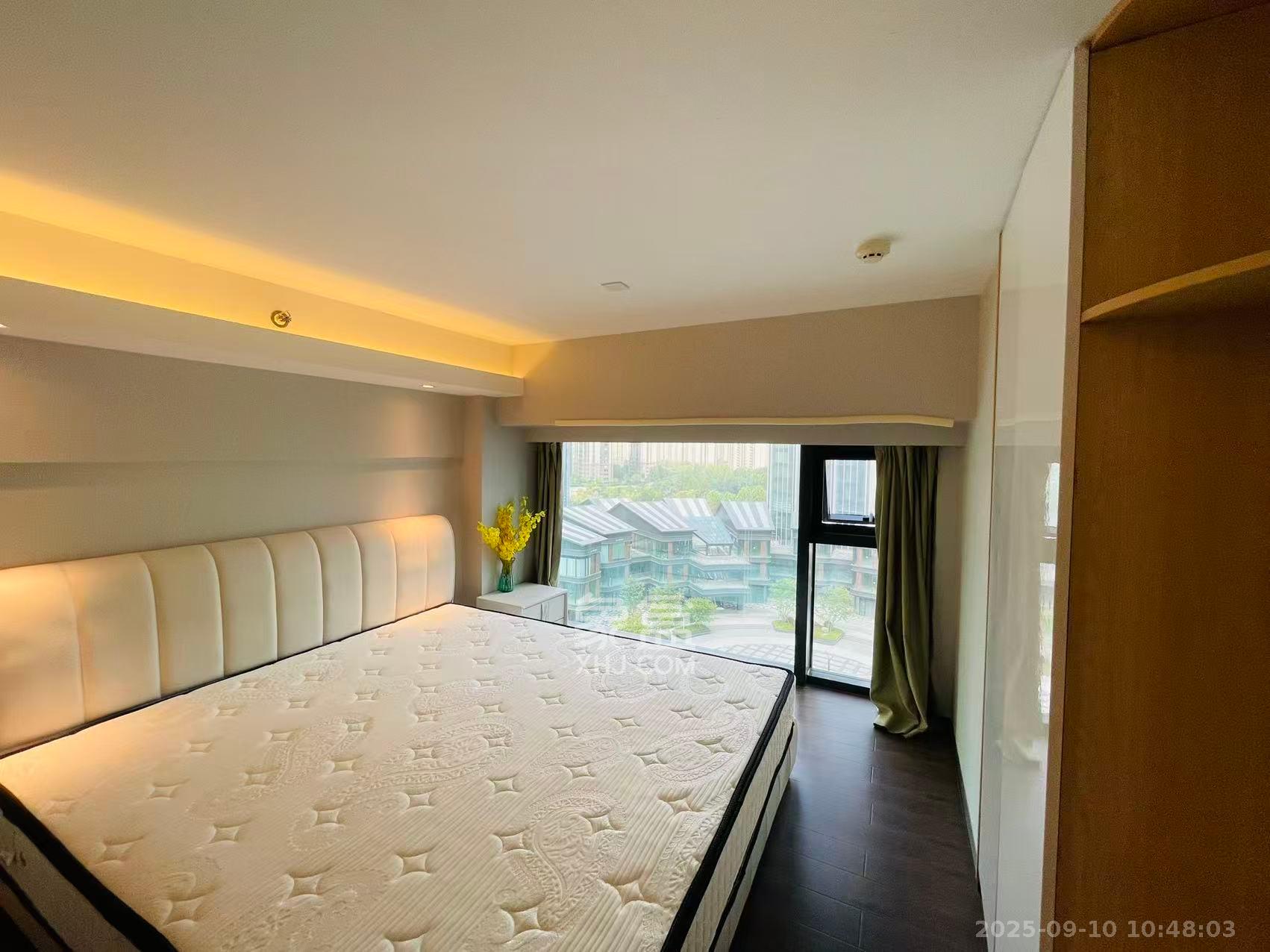 达美寰宇中心 2室2厅1卫 2200.0元/月 达美寰宇中心 2室2厅1卫 2200.0元/月室内图