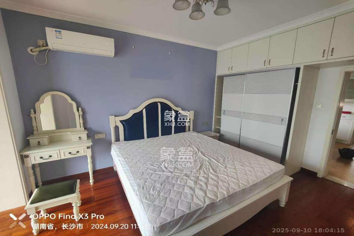 城西公寓(西城门第)  2室2厅1卫    2500.0元/月 城西公寓(西城门第)  2室2厅1卫    2500.0元/月室内图