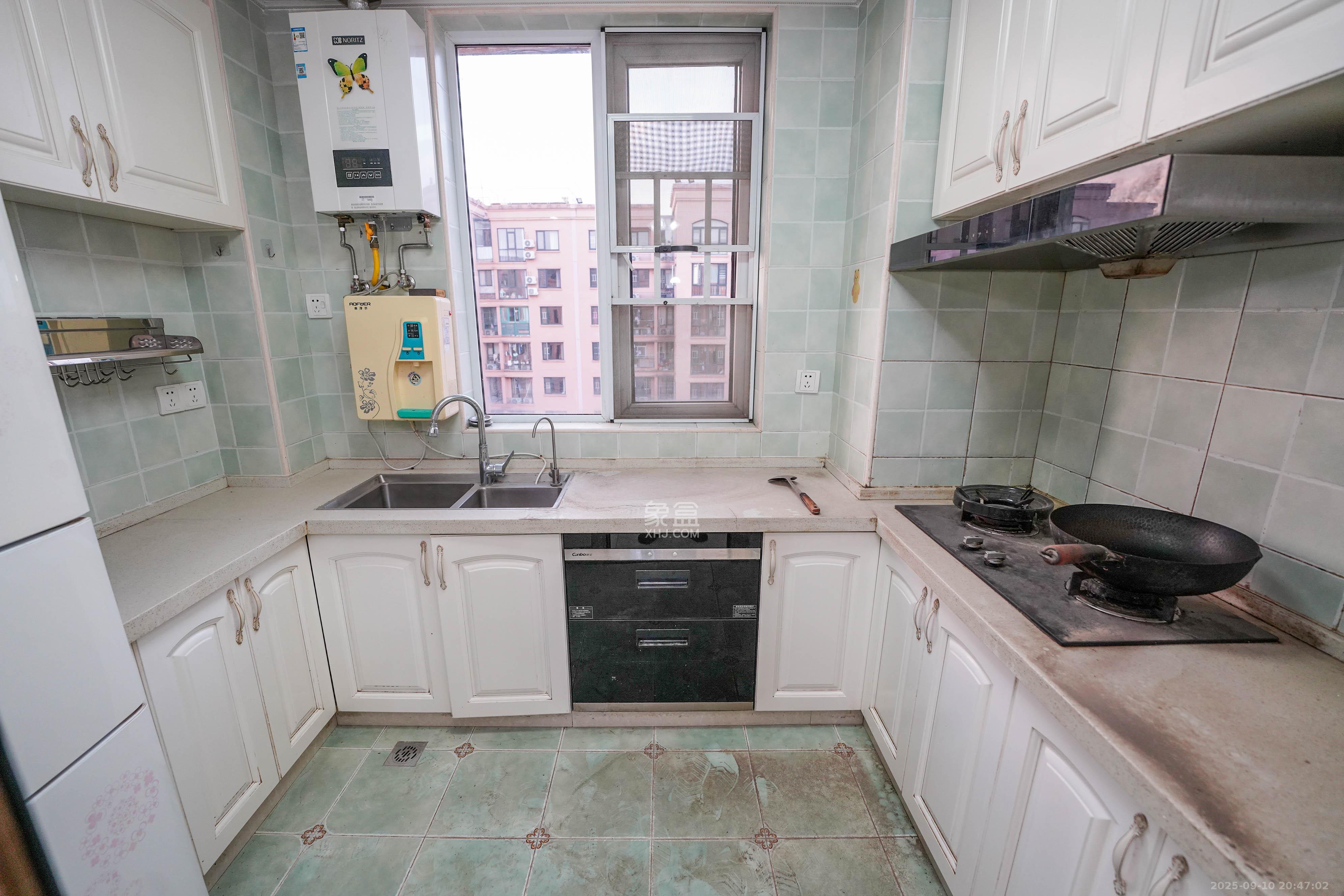 丽发新城 3室2厅2卫 95.0万 丽发新城 3室2厅2卫 95.0万其他