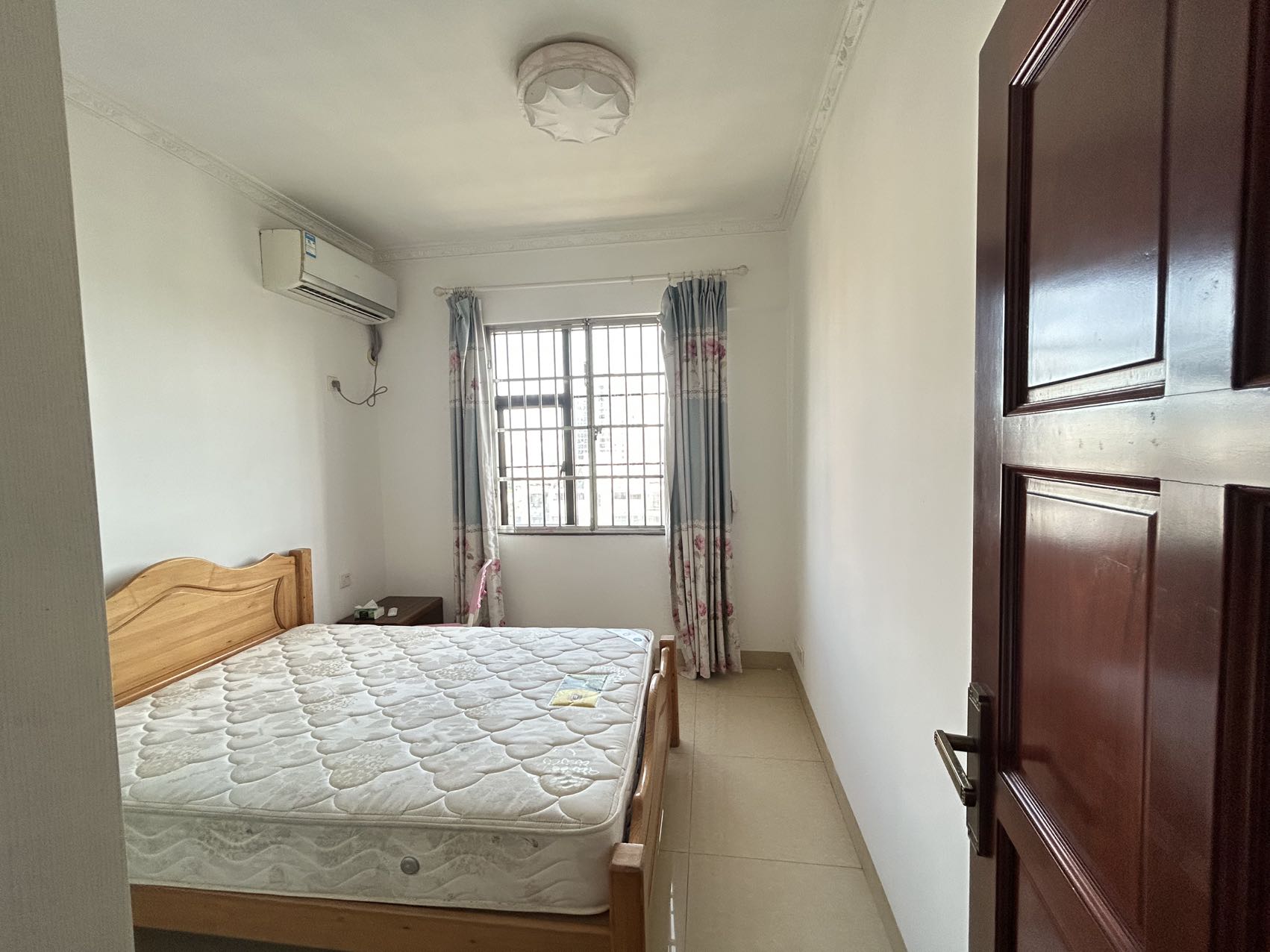 香樟林 5室2厅2卫 4300.0元/月 香樟林 5室2厅2卫 4300.0元/月室内图