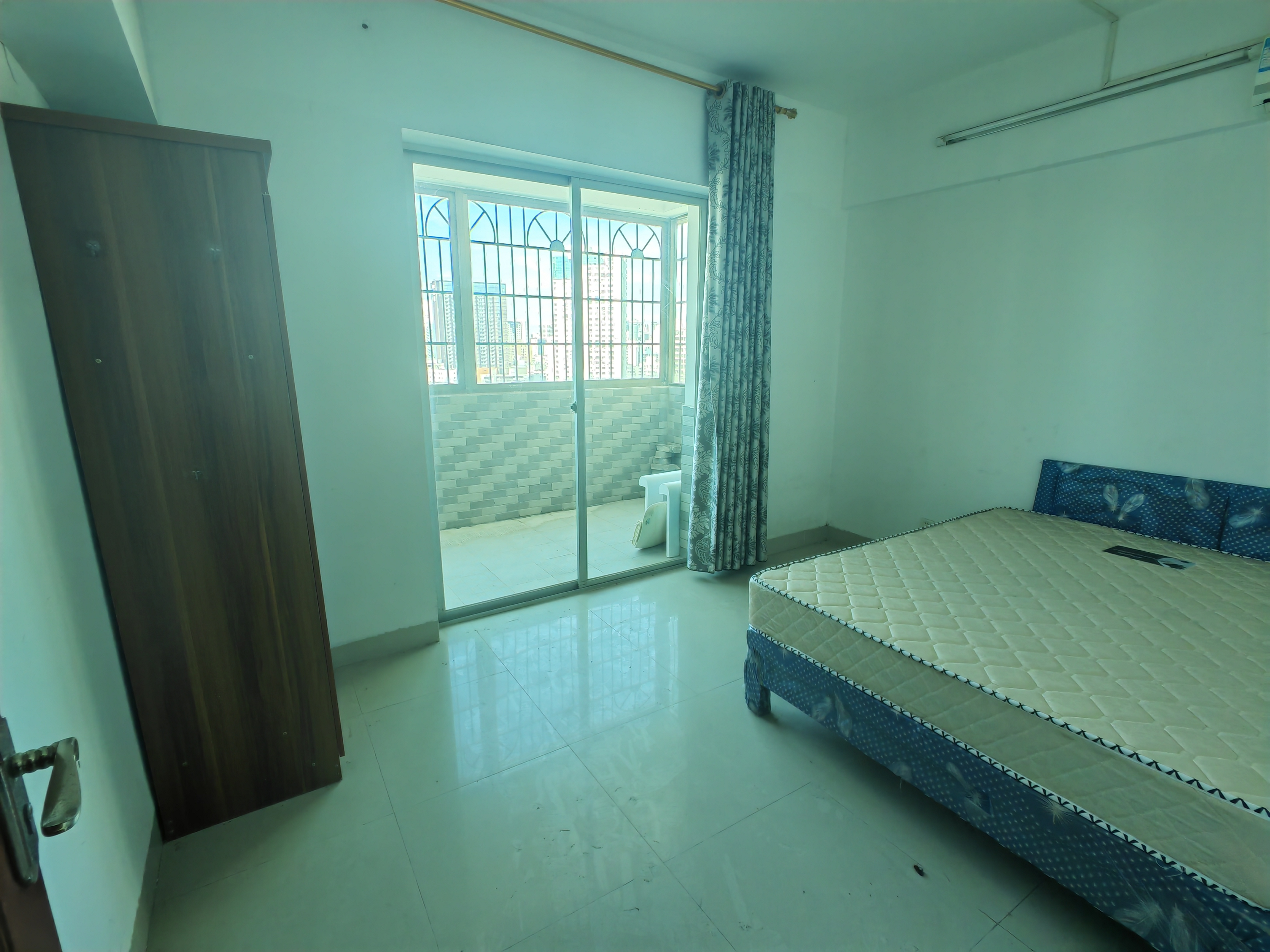 正庄大厦 3室2厅2卫 2500.0元/月 正庄大厦 3室2厅2卫 2500.0元/月室内图