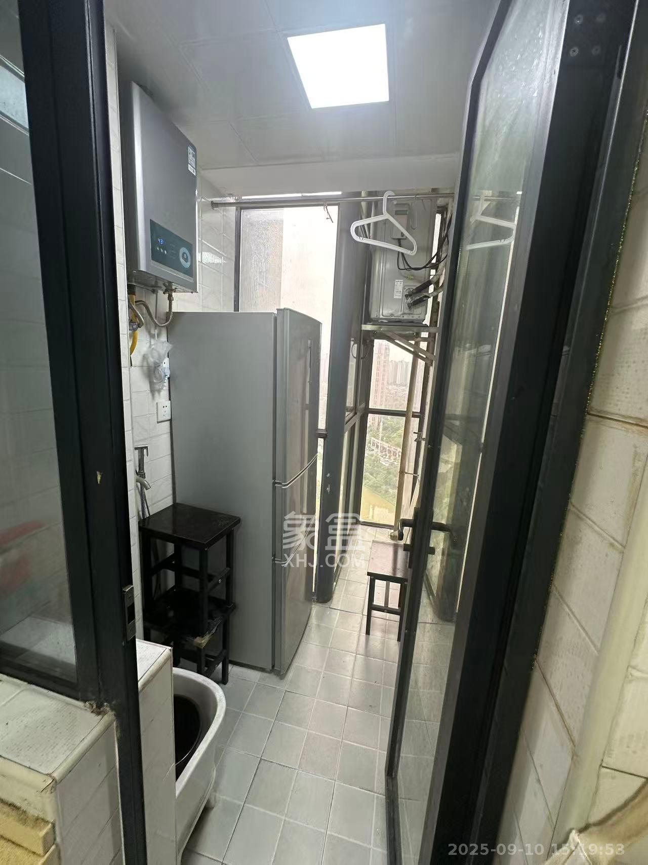 中建梅溪湖中心 3室2厅2卫 3200.0元/月 中建梅溪湖中心 3室2厅2卫 3200.0元/月室内图