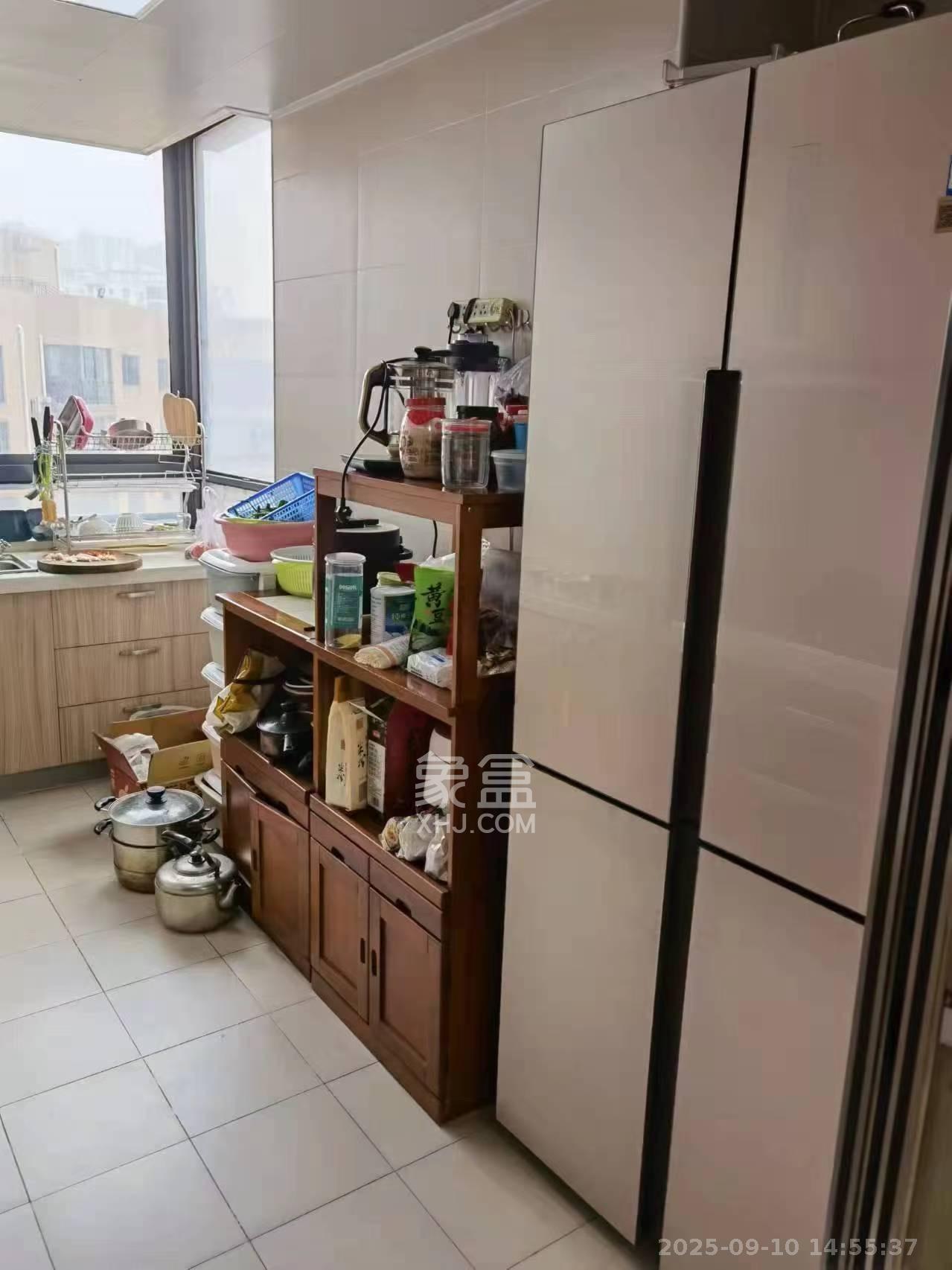 兴威帕克水岸  3室2厅2卫   2600.00元/月室内图