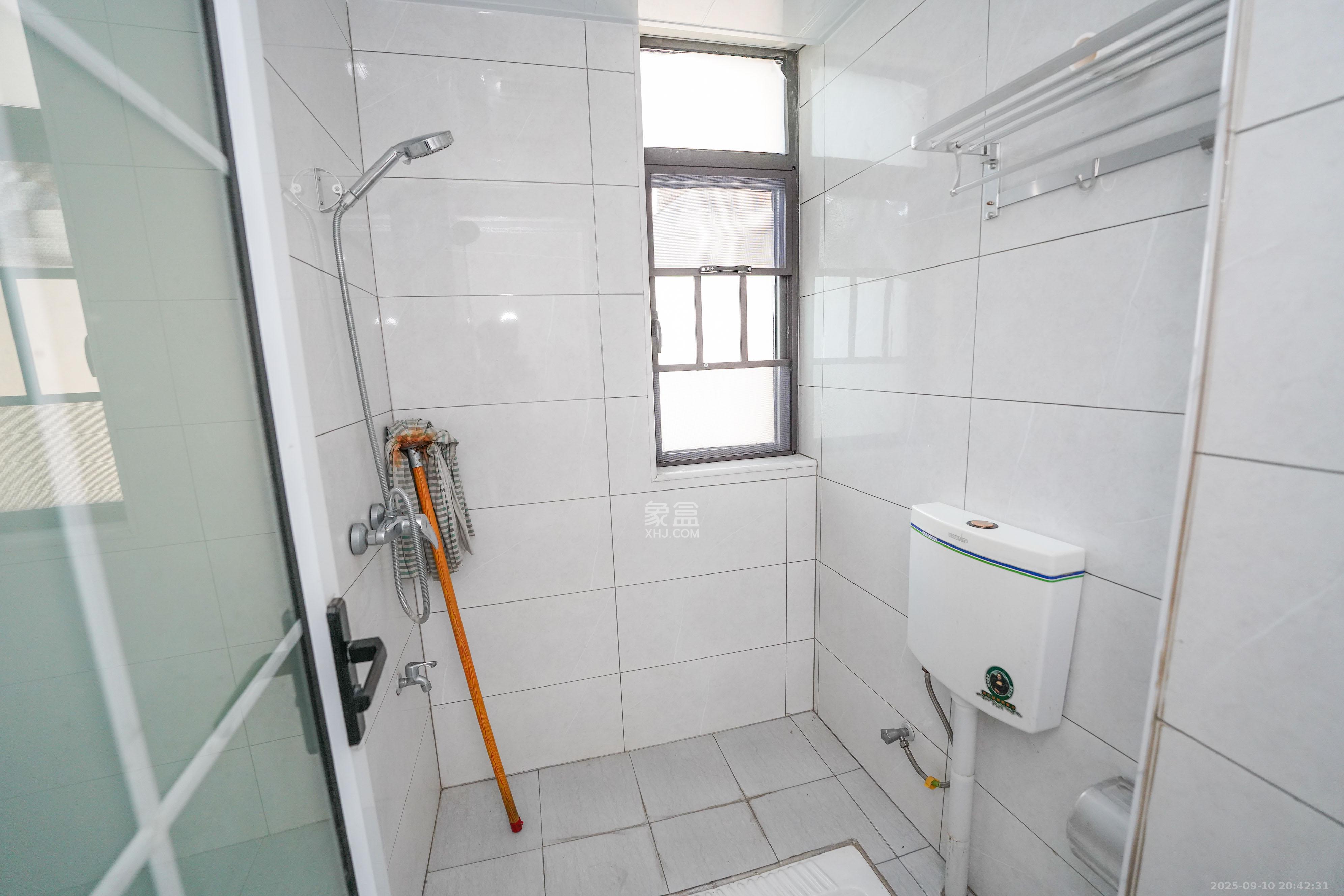 福天藏郡院子 2室2厅1卫 40.0万 福天藏郡院子 2室2厅1卫 40.0万卫生间