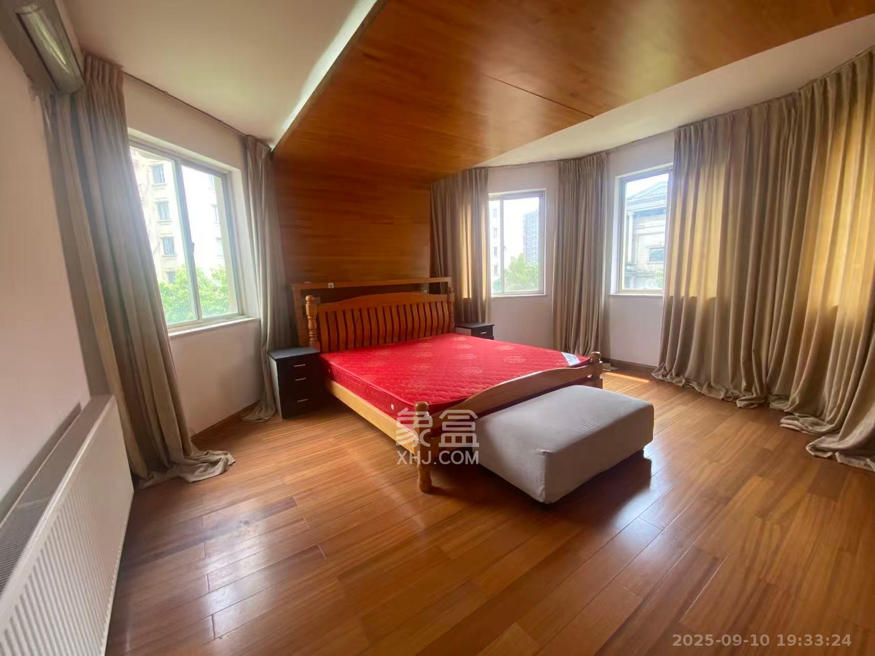 世嘉国际华城 5室2厅2卫 4000.0元/月 世嘉国际华城 5室2厅2卫 4000.0元/月室内图