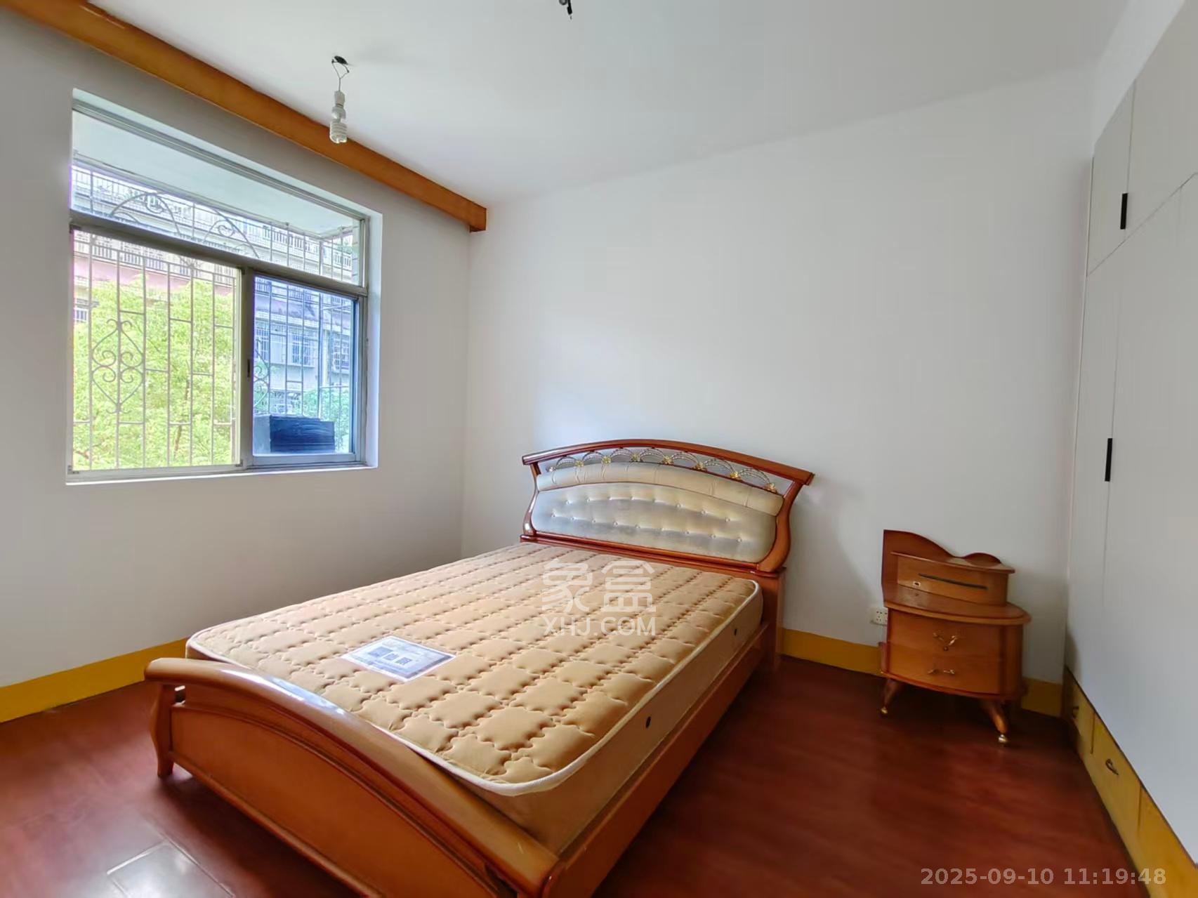 马王堆陶瓷城新合区  2室2厅1卫    1800.0元/月室内图