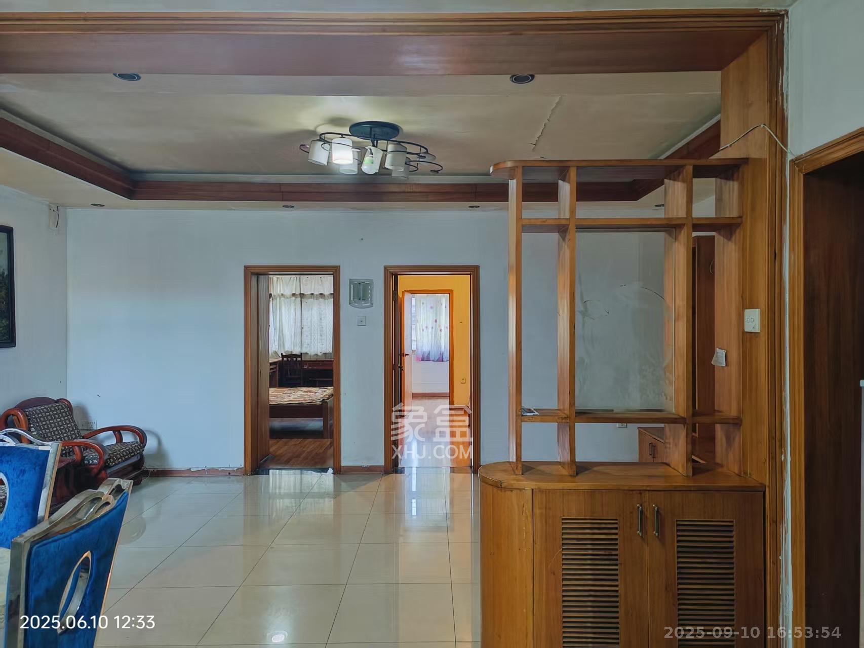 火星五片 2室2厅1卫 1600.0元/月 火星五片 2室2厅1卫 1600.0元/月室内图