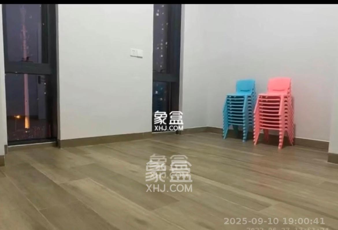 中建悦和城  2室1厅1卫    2500.0元/月室内图