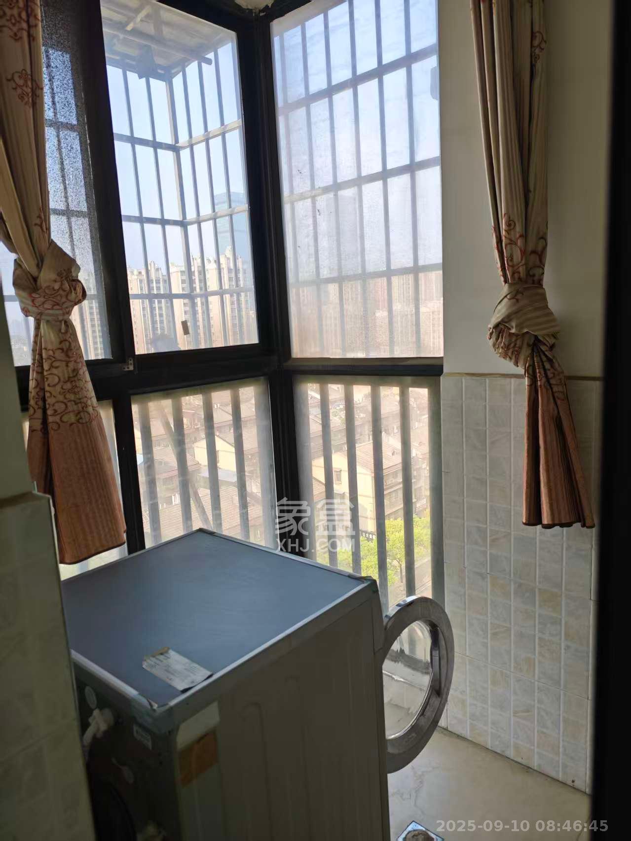 三江花中城 2室2厅1卫 2000.0元/月 三江花中城 2室2厅1卫 2000.0元/月室内图