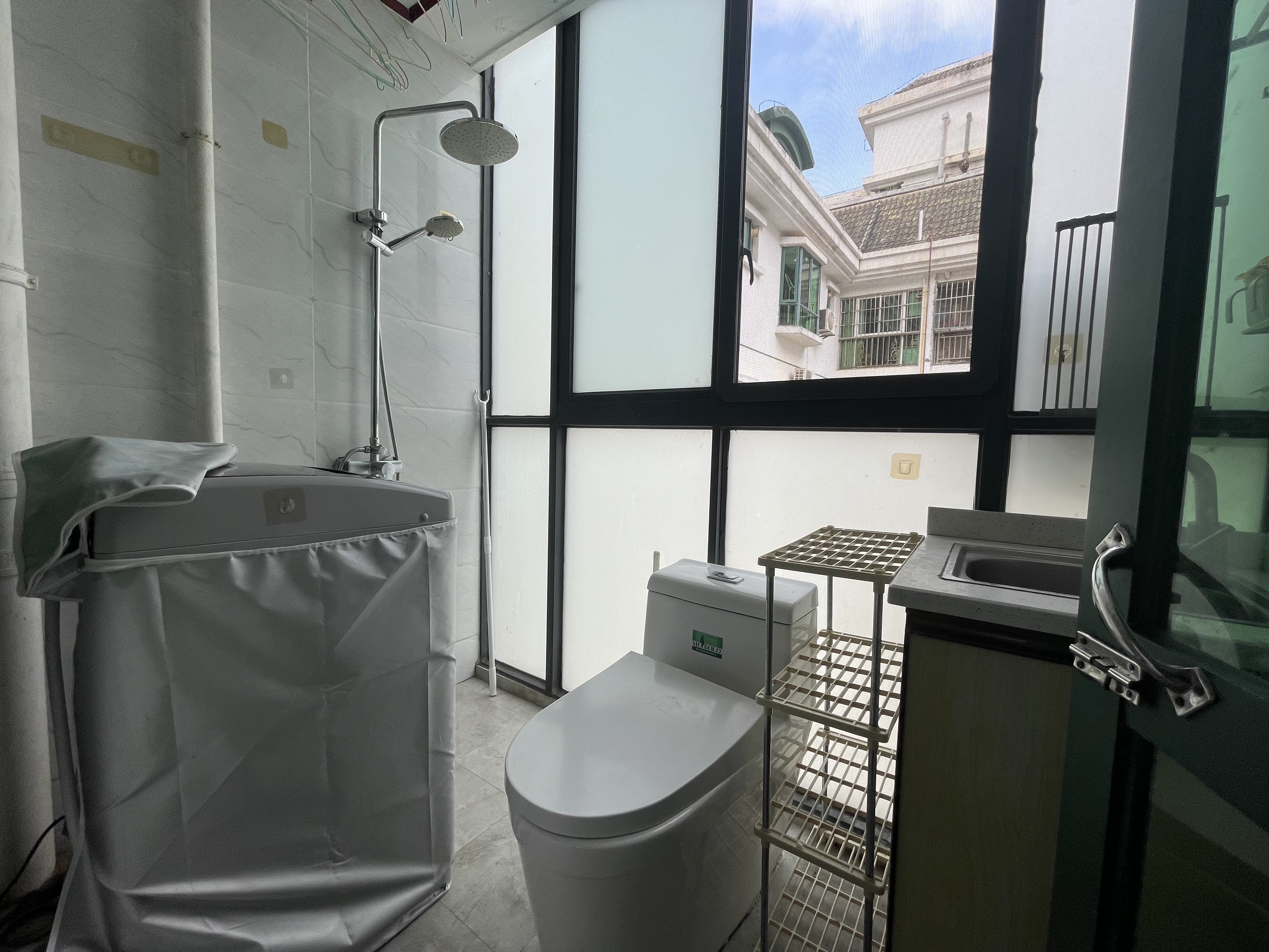 现代花园一期 1室0厅1卫 800.0元/月 现代花园一期 1室0厅1卫 800.0元/月室内图