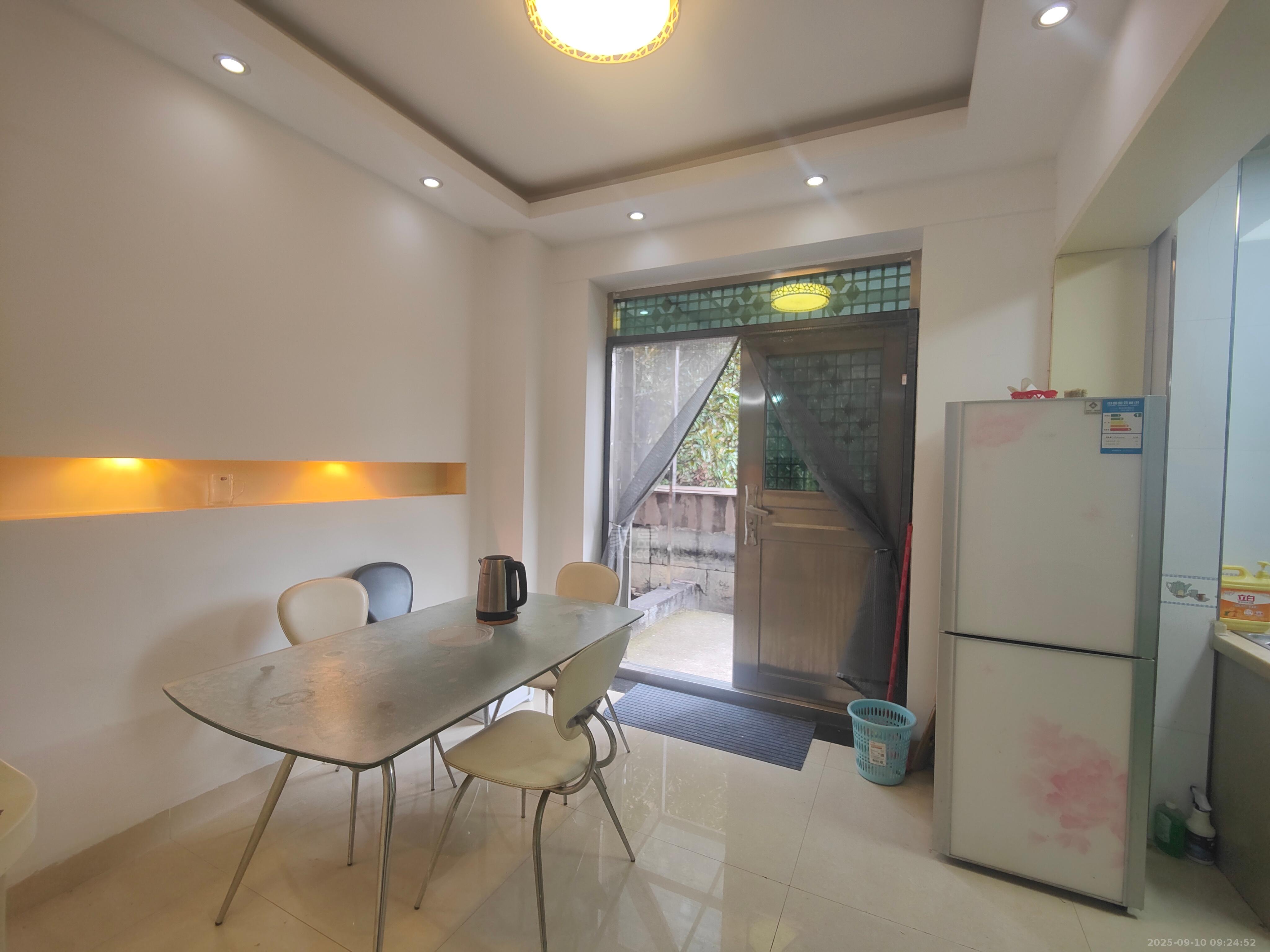 尚格名城花好悦园4期 2室2厅1卫 1500.0元/月 尚格名城花好悦园4期 2室2厅1卫 1500.0元/月室内图