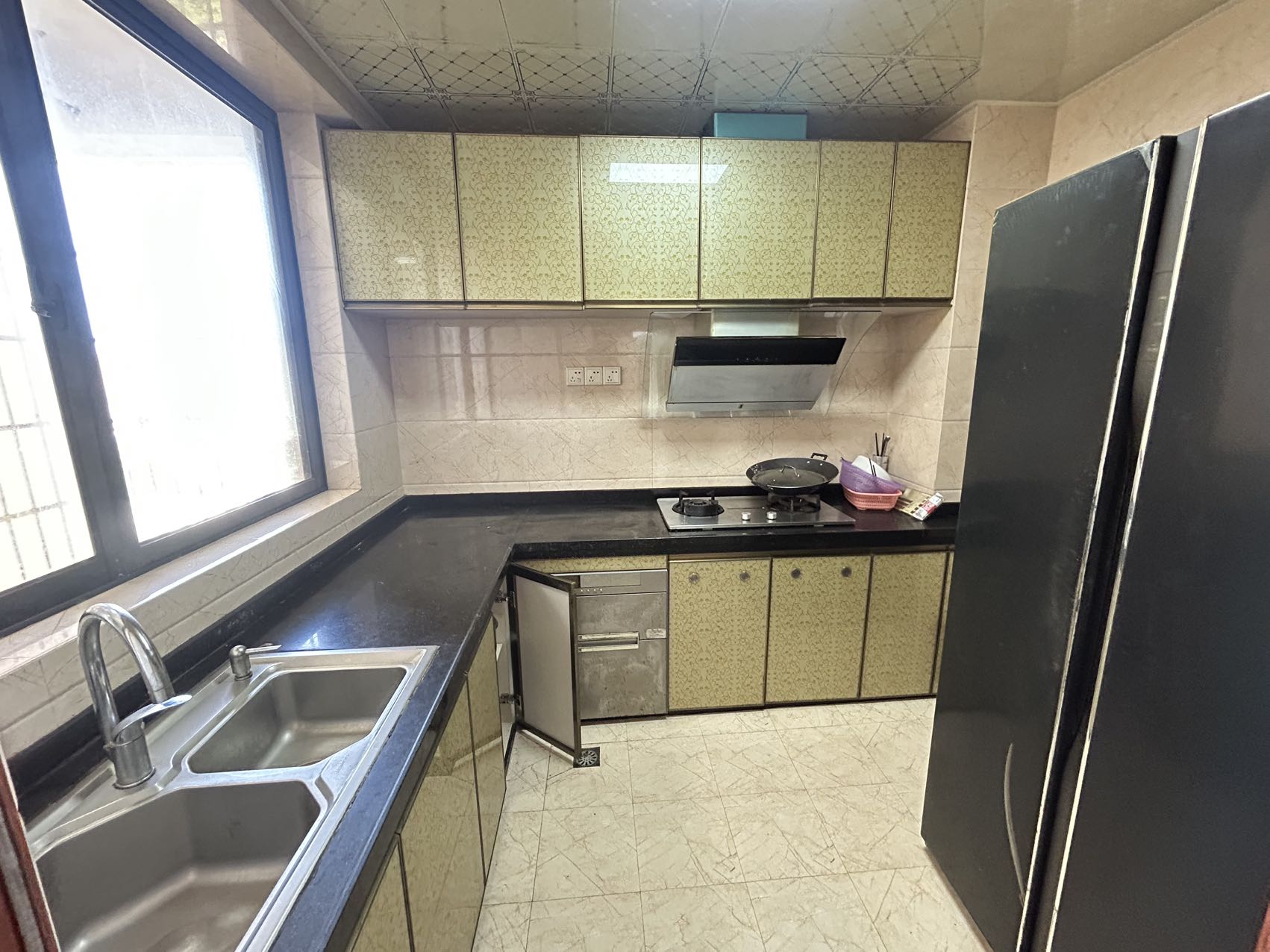 香樟林 5室2厅2卫 4300.0元/月 香樟林 5室2厅2卫 4300.0元/月室内图