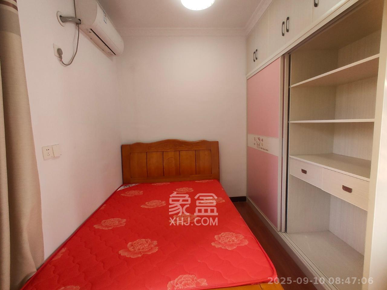 联诚雅郡 3室2厅2卫 2000.0元/月 联诚雅郡 3室2厅2卫 2000.0元/月室内图