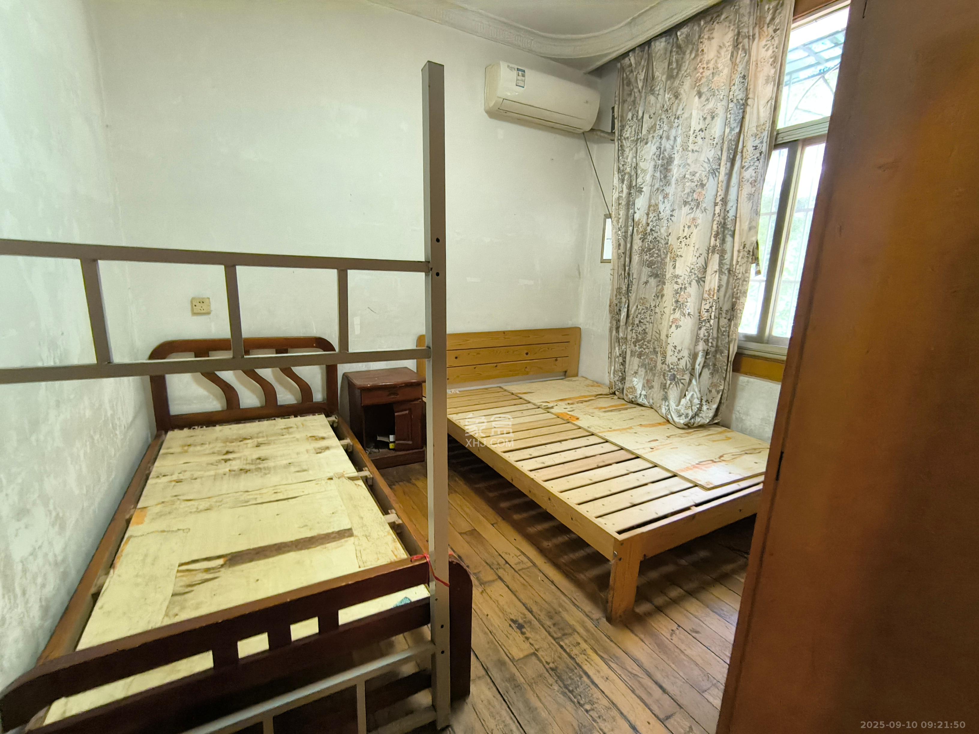 湘雅医院职工宿舍南院  3室1厅1卫    2200.0元/月室内图