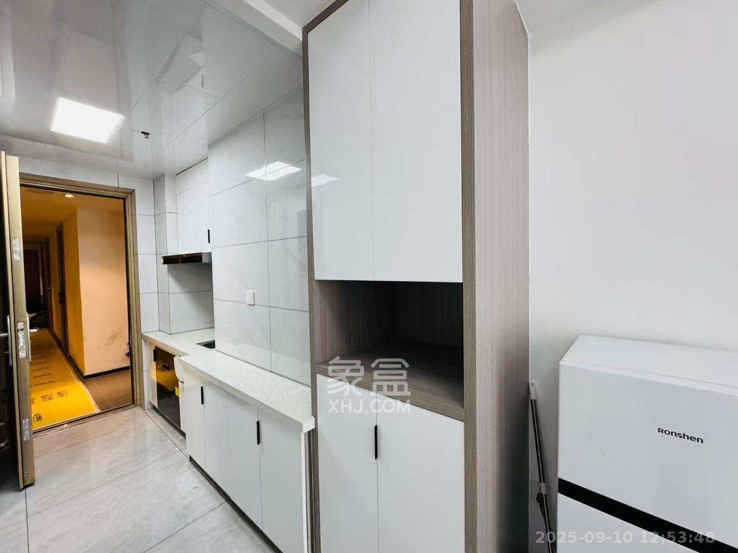 新力铂园（江山云著）  1室1厅1卫    1700.0元/月室内图