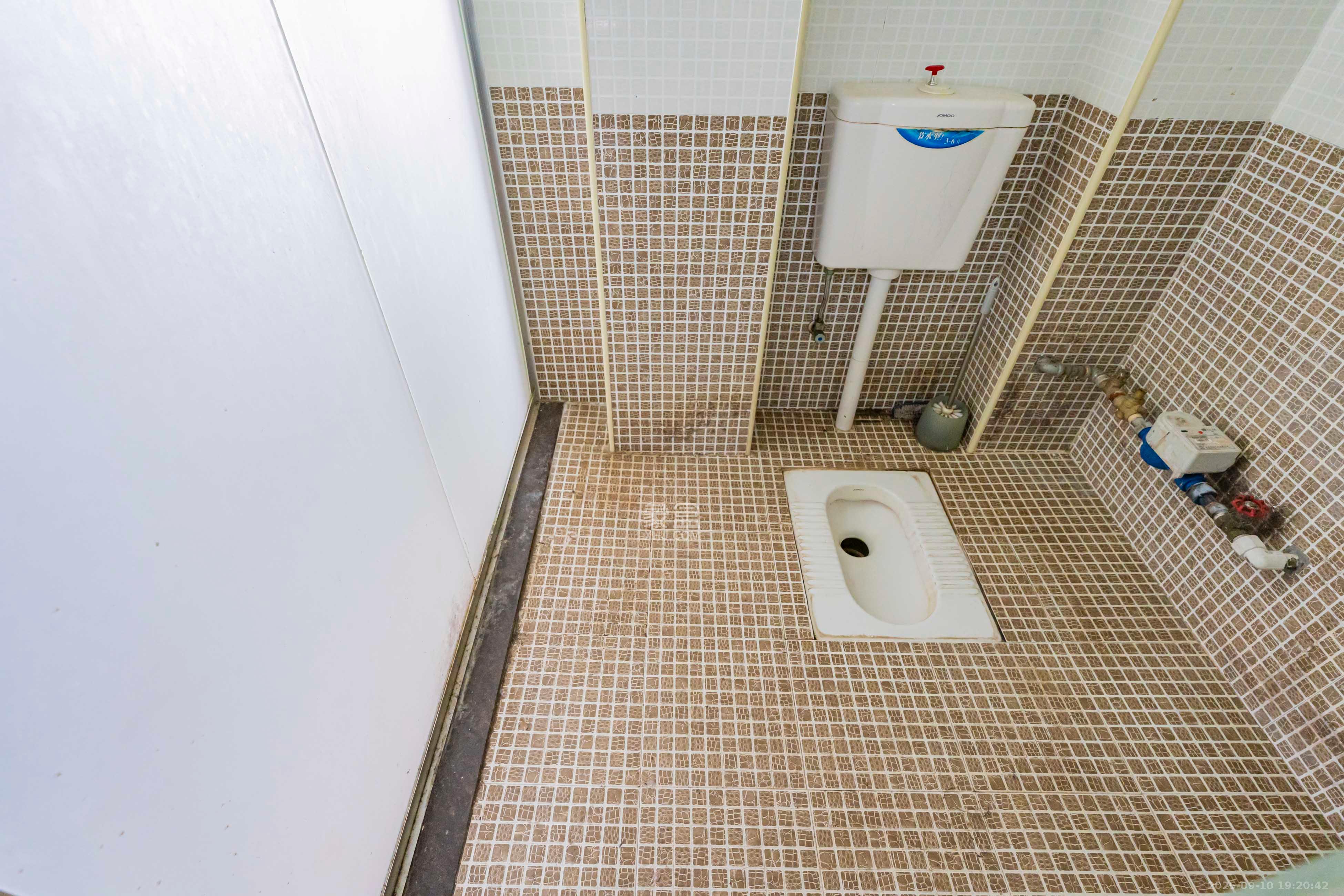 梦泽园美美公馆  1室1厅1卫    48.0万卫生间