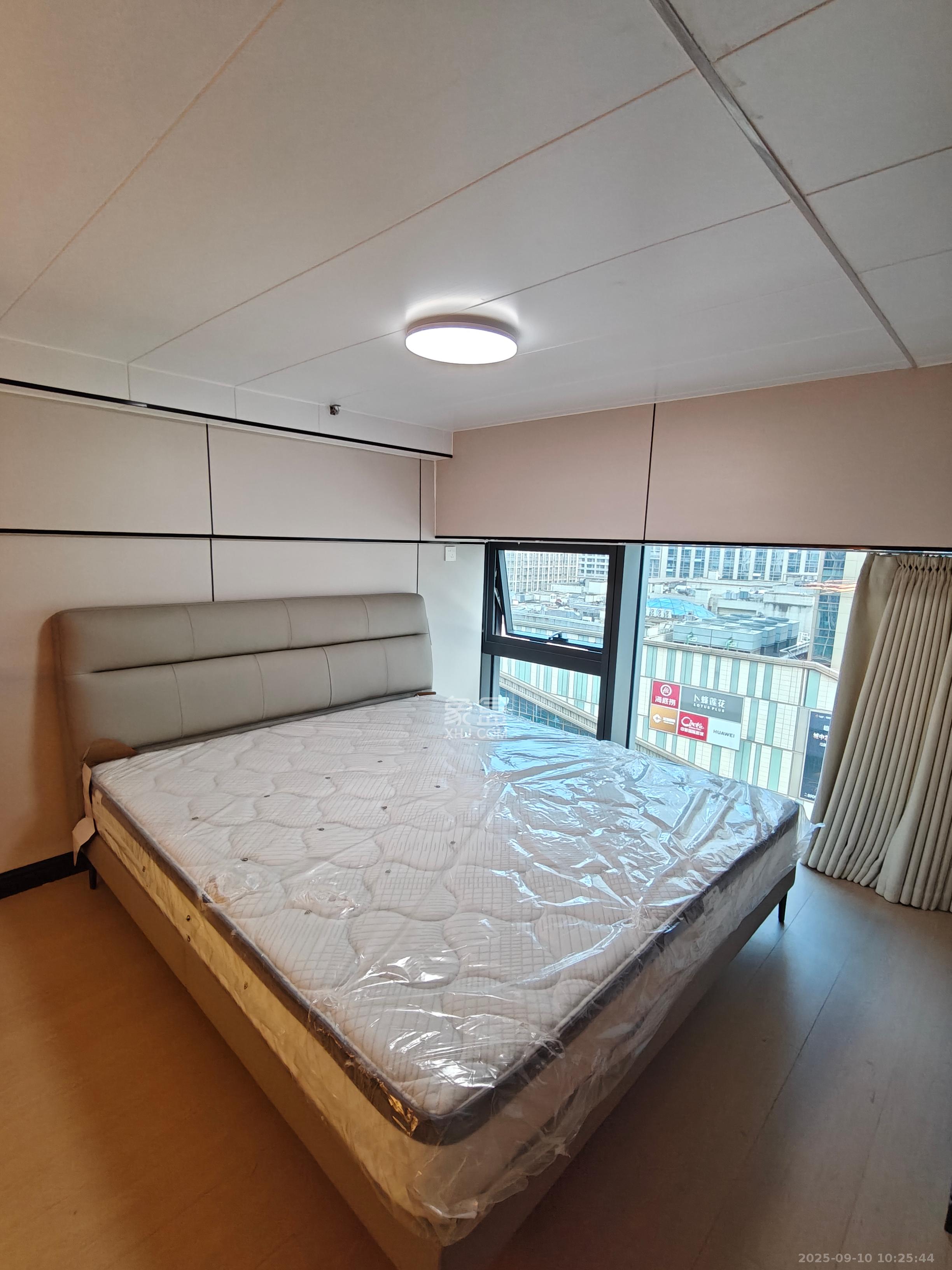 卓越中寰  2室1厅1卫    2800.0元/月室内图