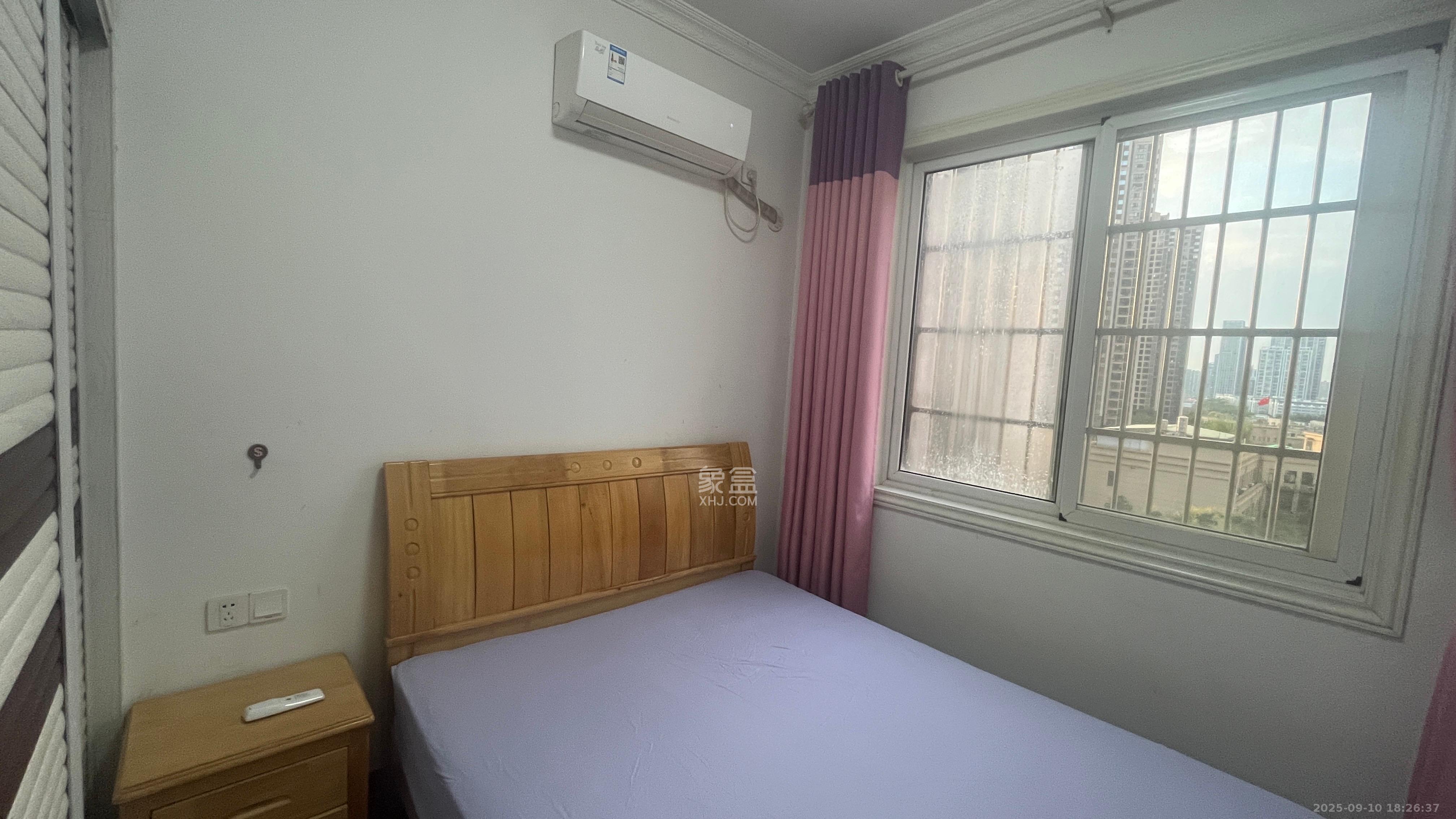 嘉顺苑  3室2厅2卫    2400.0元/月室内图