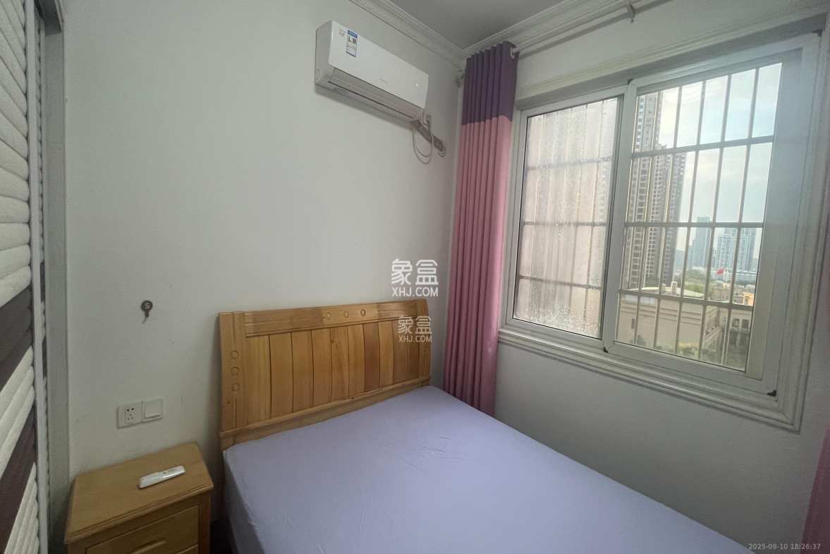 嘉顺苑 3室2厅2卫 2400.0元/月 嘉顺苑 3室2厅2卫 2400.0元/月室内图