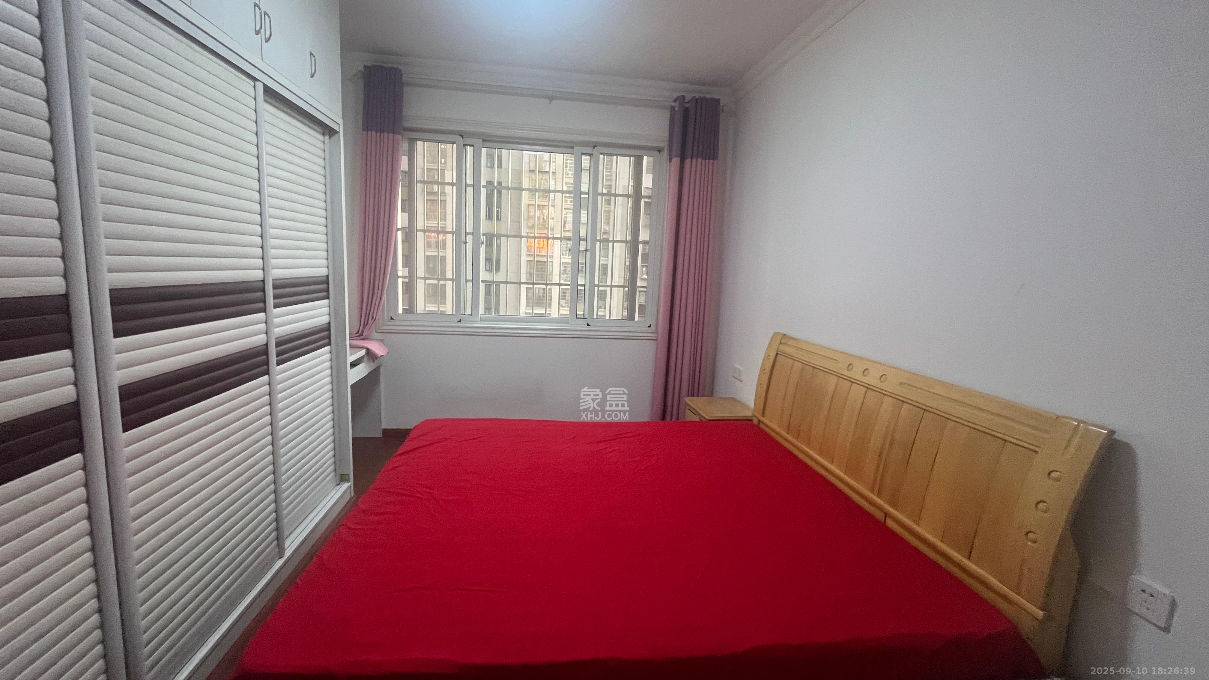 嘉顺苑  3室2厅2卫    2400.0元/月室内图