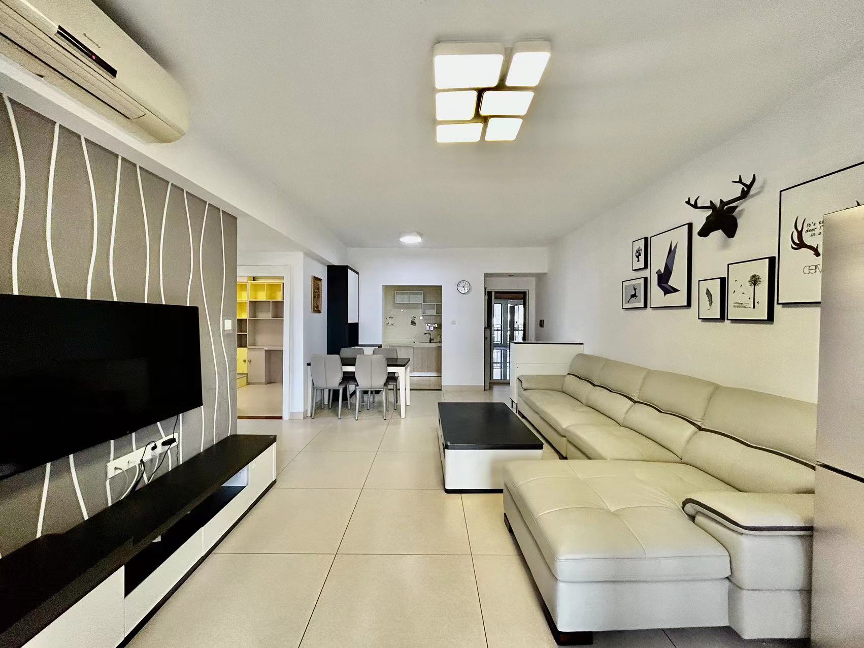 滨海贵族 2室1厅1卫 3200.0元/月 滨海贵族 2室1厅1卫 3200.0元/月室内图