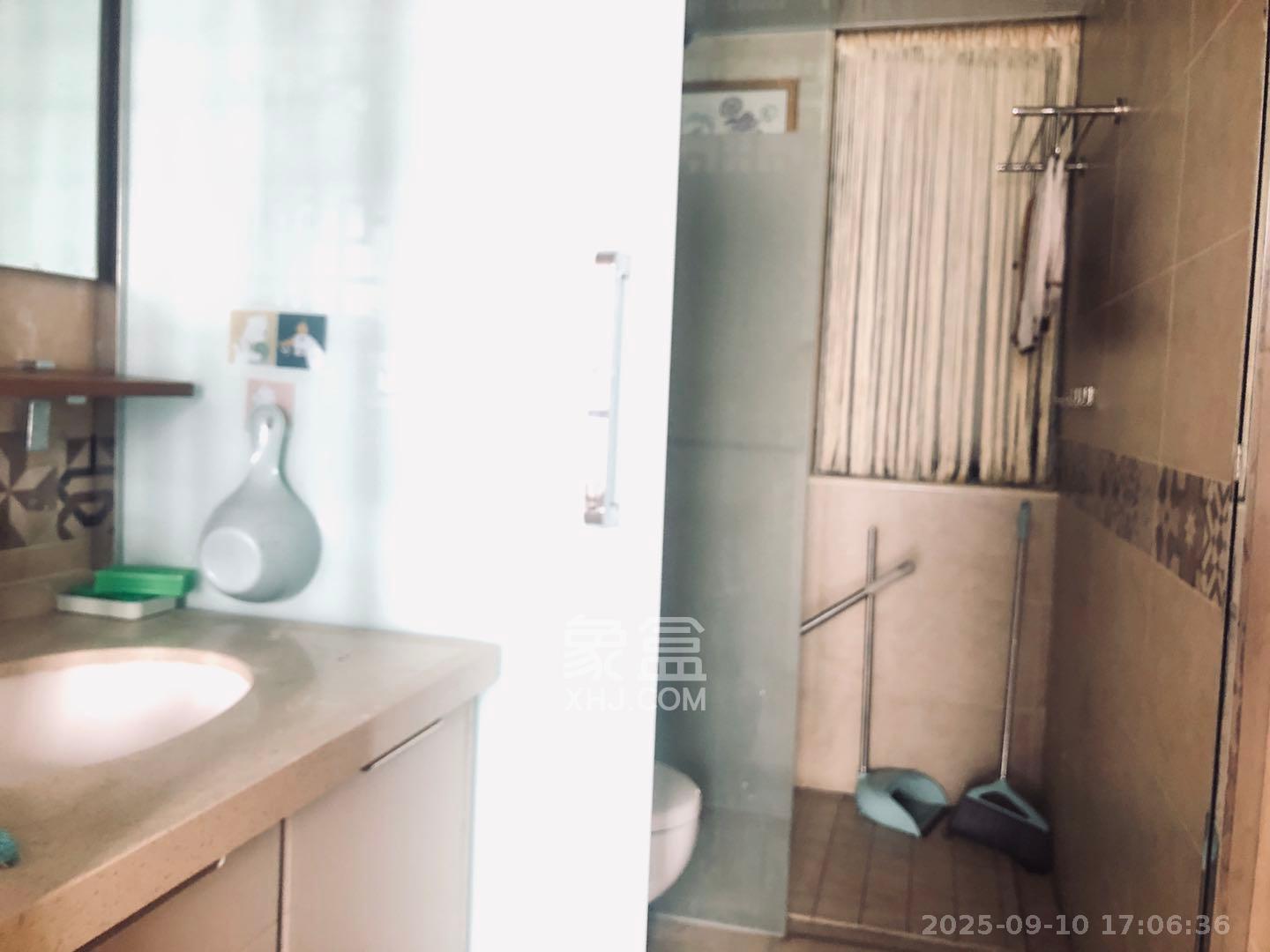 达美D6区 3室1厅1卫 2500.0元/月 达美D6区 3室1厅1卫 2500.0元/月室内图