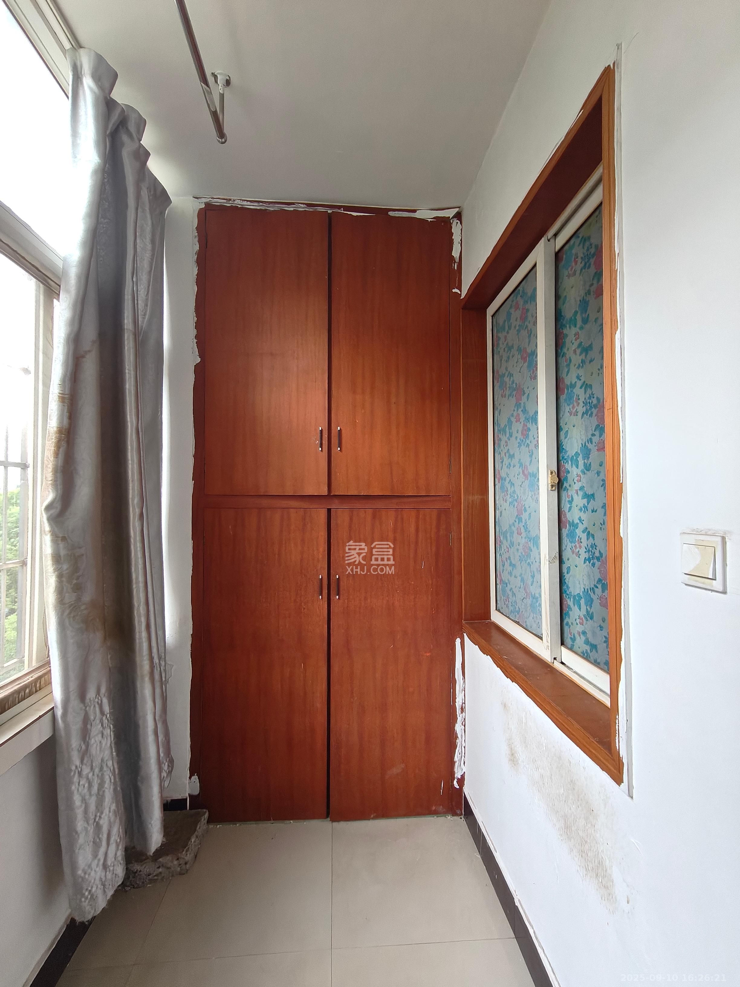 市直属机关宿舍 2室1厅1卫 1450.0元/月 市直属机关宿舍 2室1厅1卫 1450.0元/月室内图