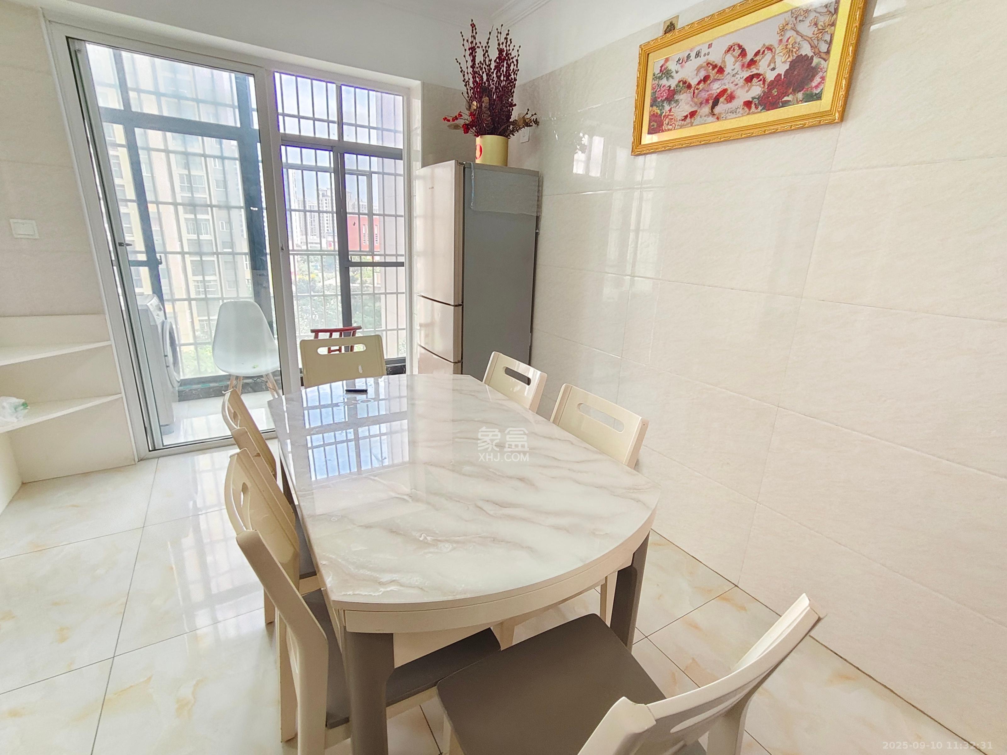 洋湖和园（福联嘉苑）  3室1厅2卫    2500.0元/月室内图