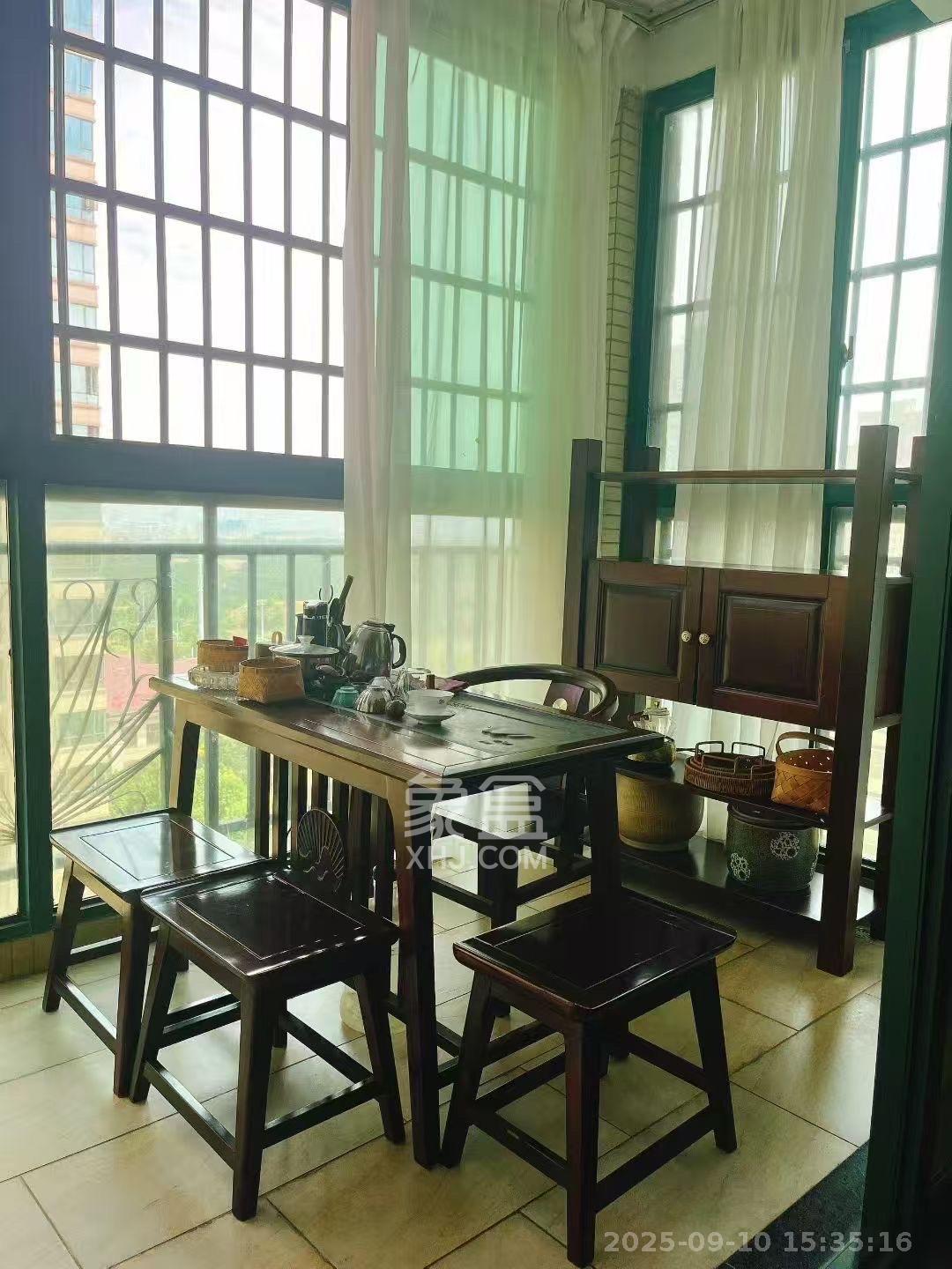 富基世纪公园 4室2厅2卫 2100.0元/月 富基世纪公园 4室2厅2卫 2100.0元/月室内图