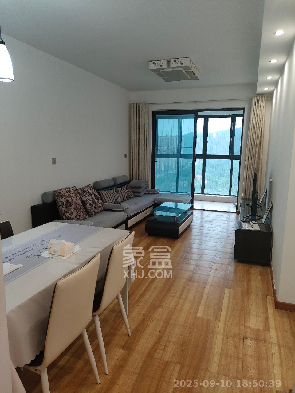 龙湖湘风原著(龙湖湘风星城) 1室2厅1卫 1600.0元/月 龙湖湘风原著(龙湖湘风星城) 1室2厅1卫 1600.0元/月室内图