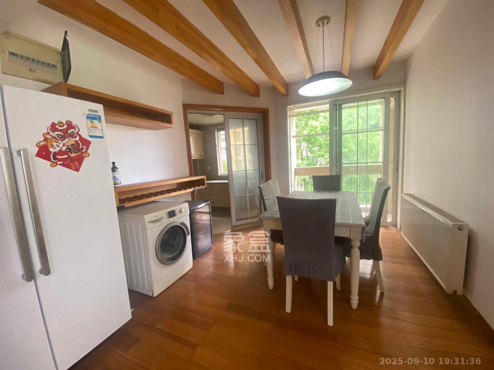 世嘉国际华城 5室2厅2卫 4000.0元/月 世嘉国际华城 5室2厅2卫 4000.0元/月室内图