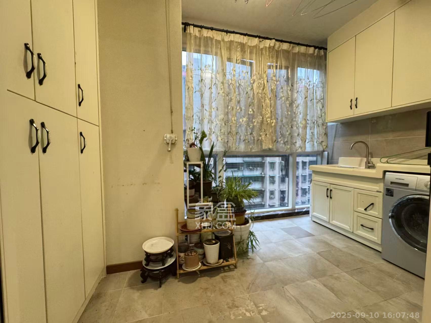 万博汇  2室2厅1卫    3200.0元/月 万博汇  2室2厅1卫    3200.0元/月室内图