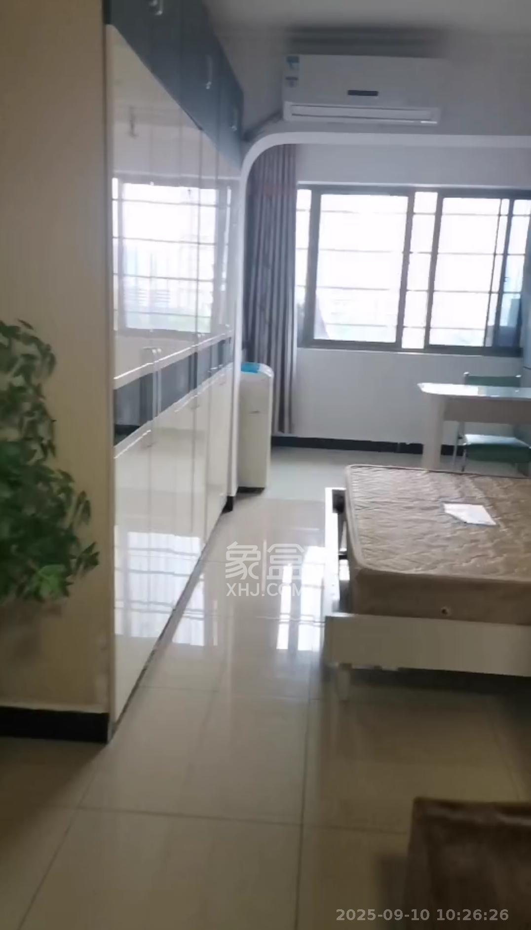 华府壹航线  2室1厅1卫   1500.00元/月室内图