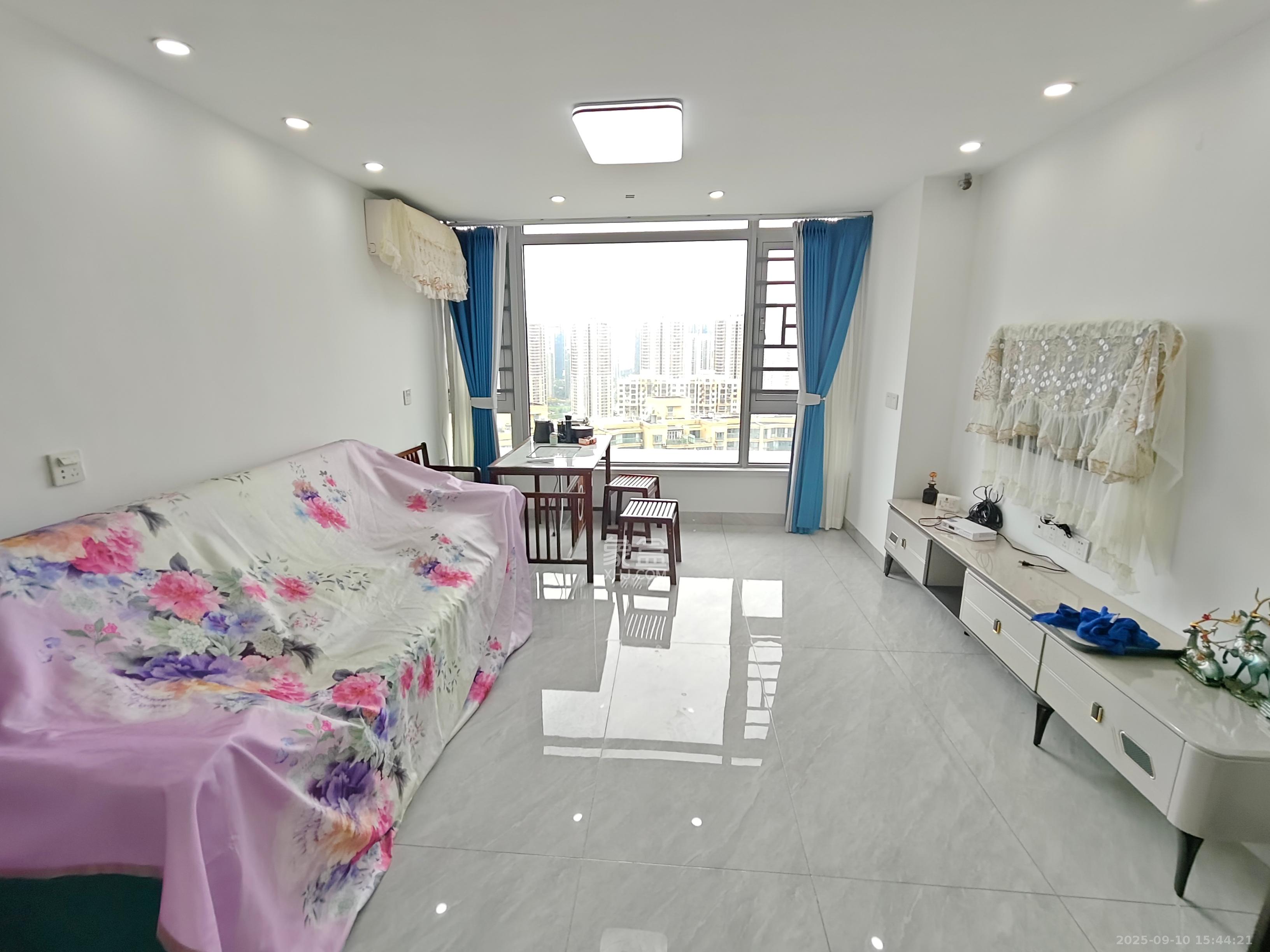 保利天禧EF区  2室2厅1卫    2600.0元/月 保利天禧EF区  2室2厅1卫    2600.0元/月室内图