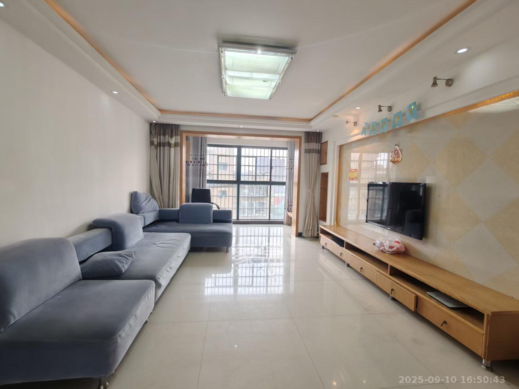 东岸锦城(东方人家) 3室2厅1卫 2200.0元/月 东岸锦城(东方人家) 3室2厅1卫 2200.0元/月室内图