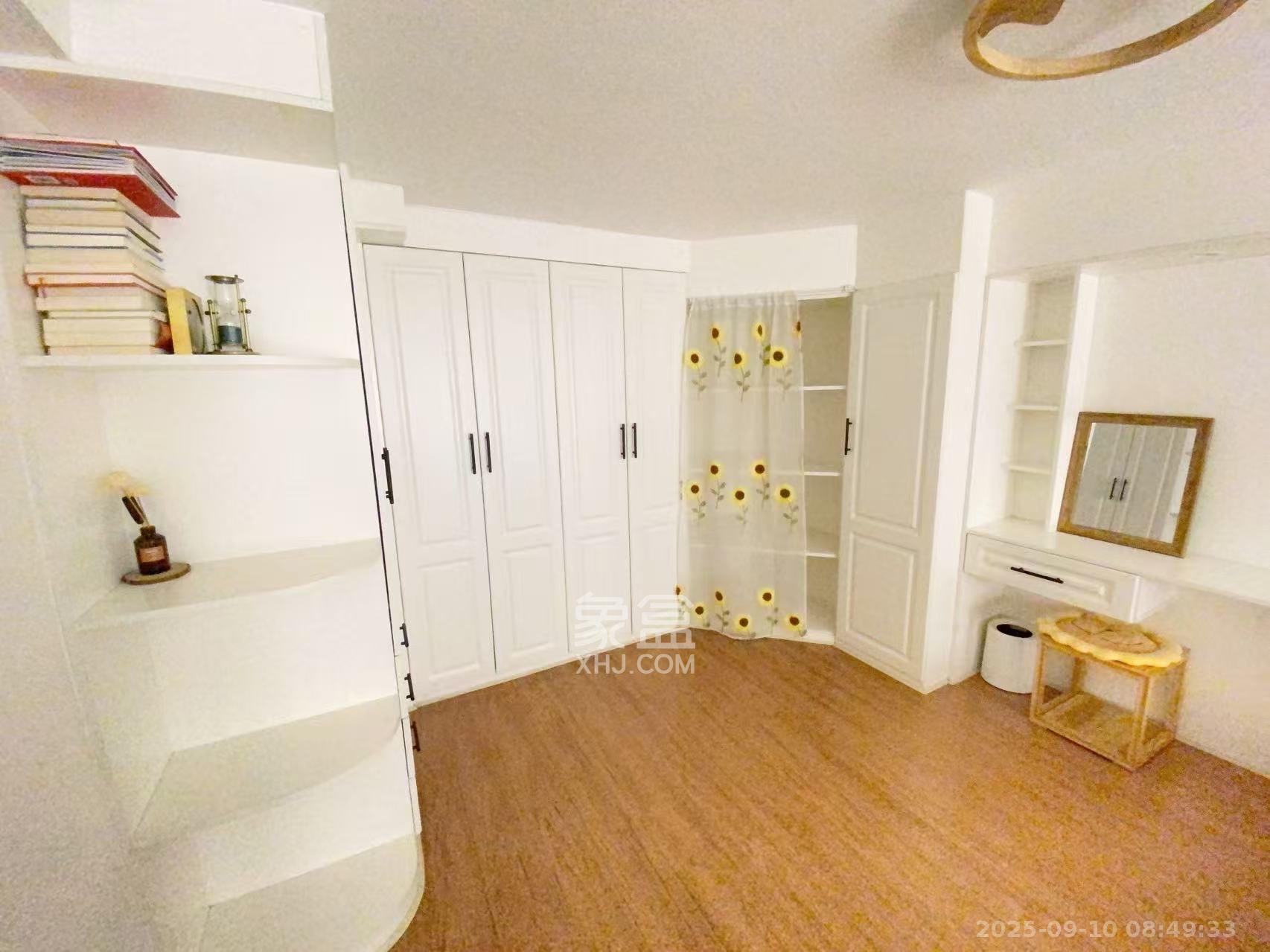 东盈商业广场（华泉城市广场）  1室1厅1卫    2300.0元/月室内图