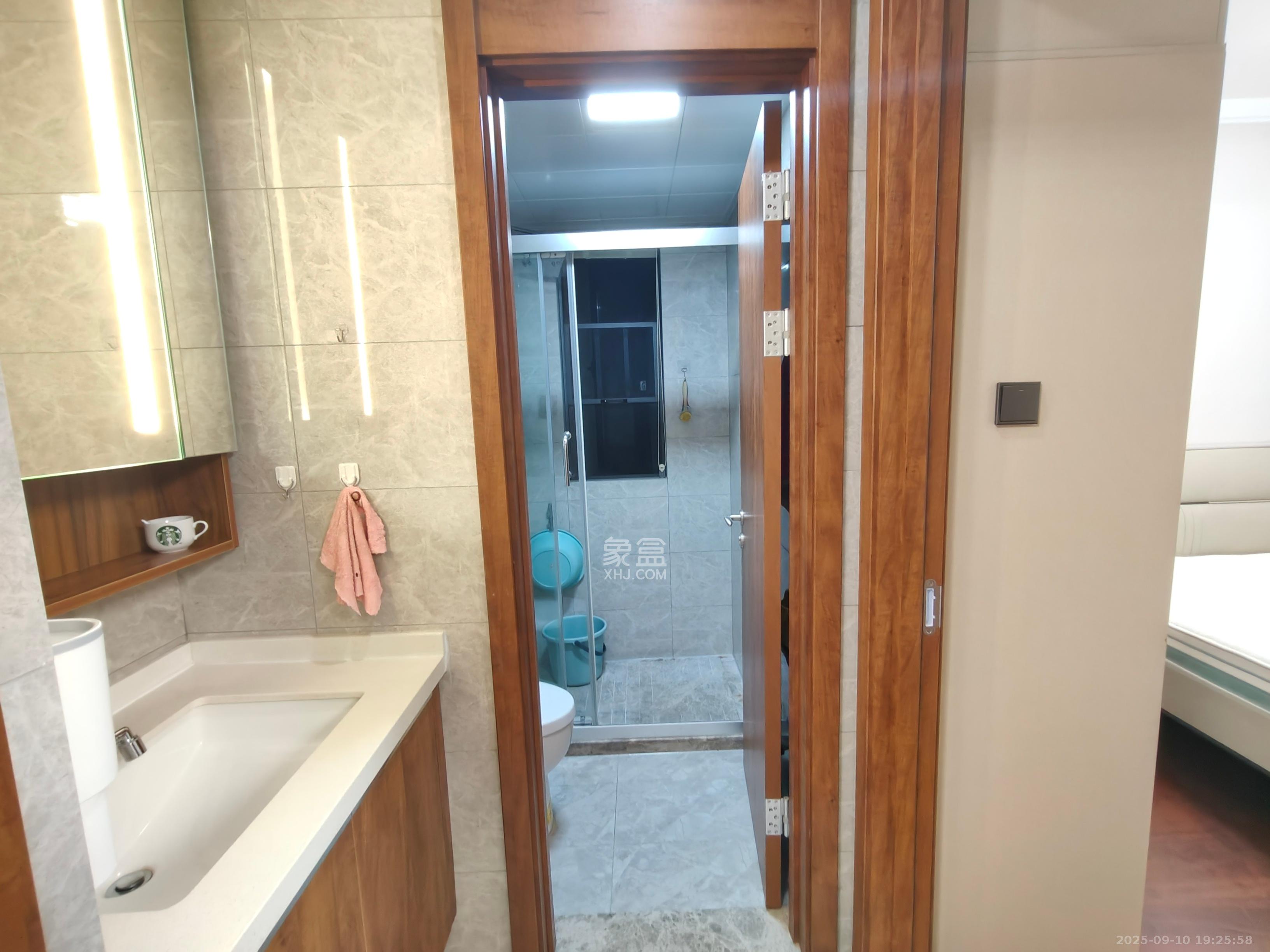 梅溪悦章  3室2厅2卫    3800.0元/月室内图