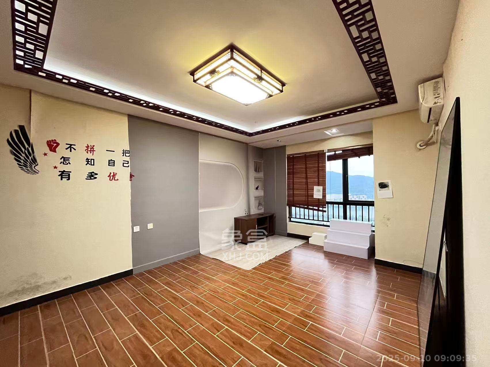 达美D6区 4室2厅2卫 5000.0元/月 达美D6区 4室2厅2卫 5000.0元/月室内图