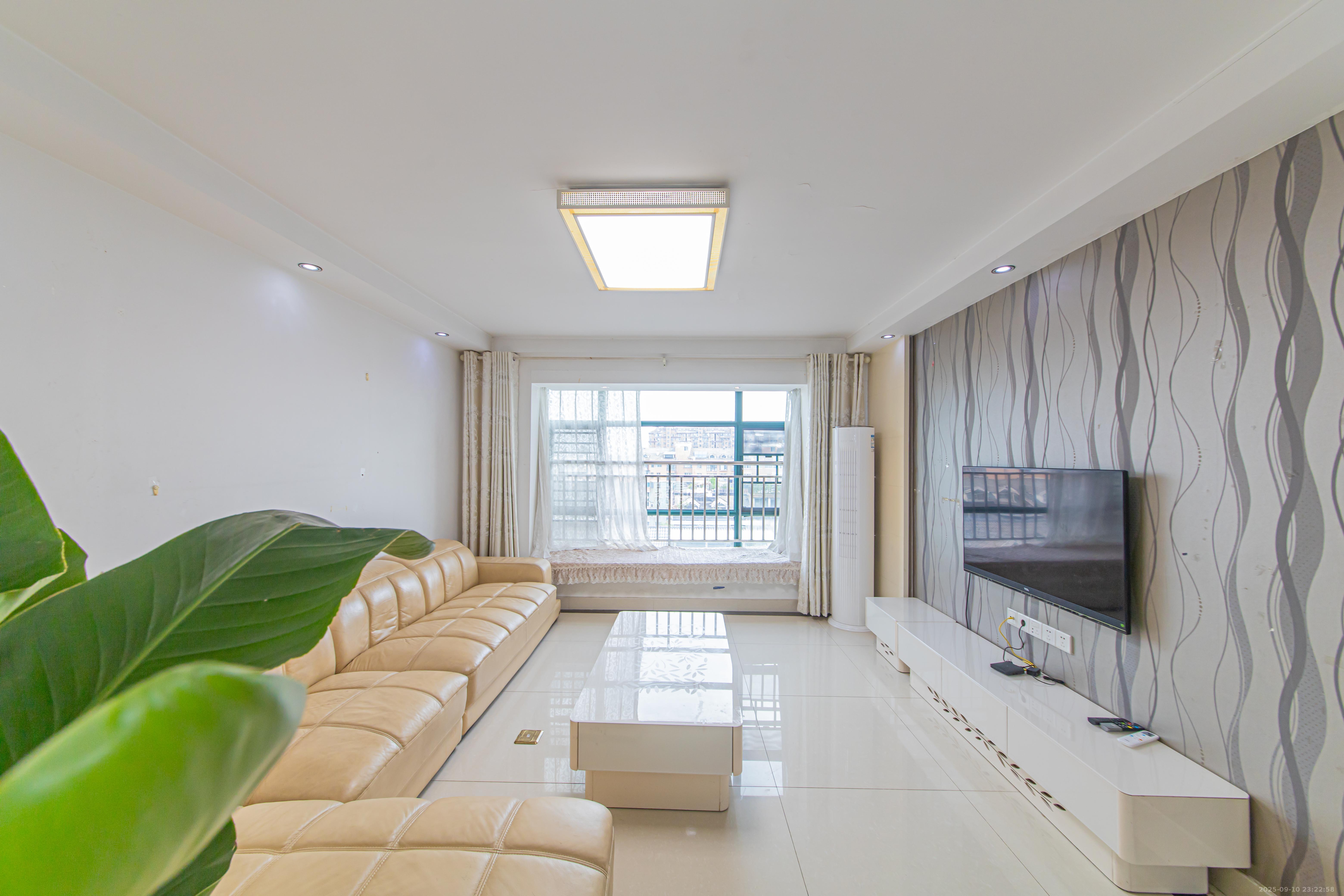 富景园  3室2厅2卫    96.0万 富景园  3室2厅2卫    96.0万