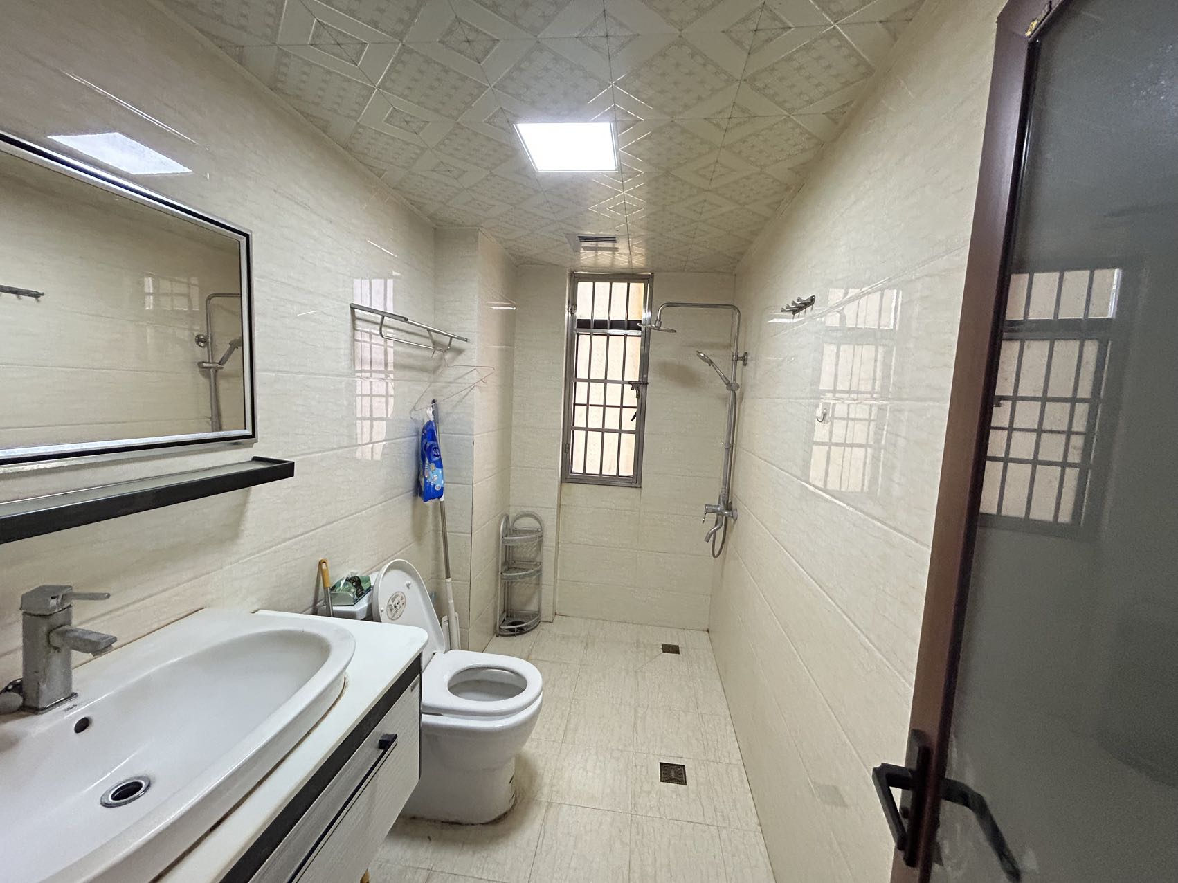 香樟林 5室2厅2卫 4300.0元/月 香樟林 5室2厅2卫 4300.0元/月室内图