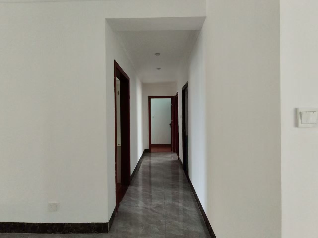 海阔天空-国瑞城四期(爵仕苑) 3室2厅2卫 5300.0元/月 海阔天空-国瑞城四期(爵仕苑) 3室2厅2卫 5300.0元/月室内图