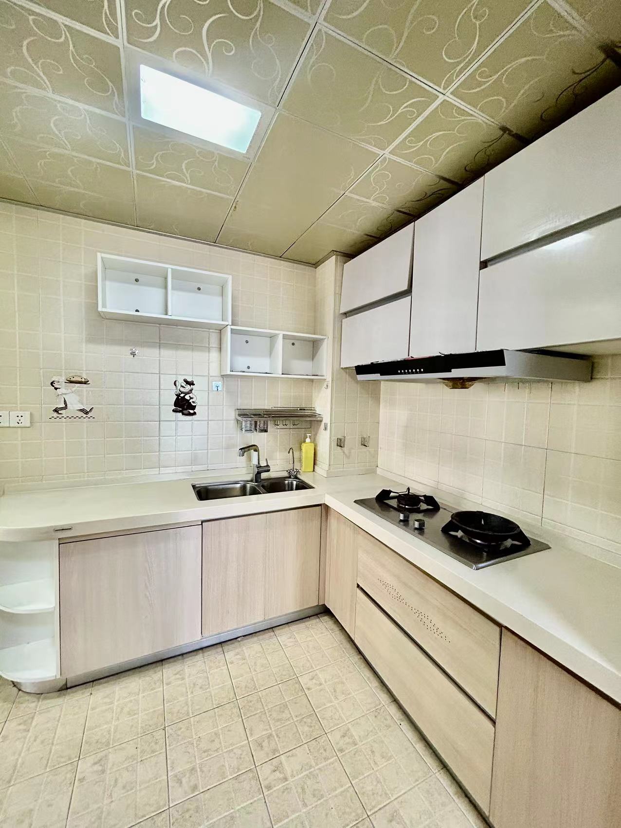 滨海贵族 2室1厅1卫 3200.0元/月 滨海贵族 2室1厅1卫 3200.0元/月室内图