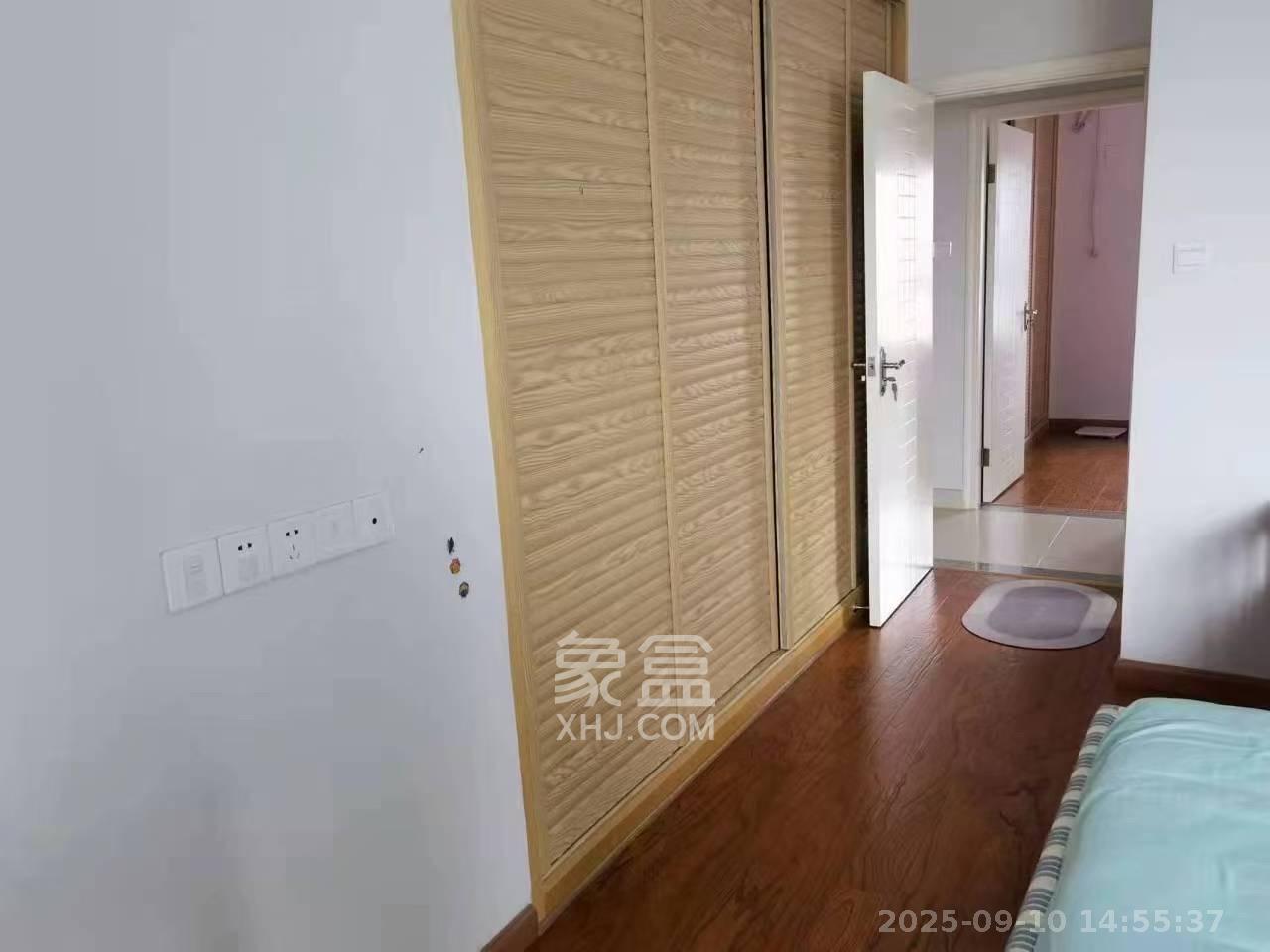 兴威帕克水岸  3室2厅2卫   2600.00元/月室内图