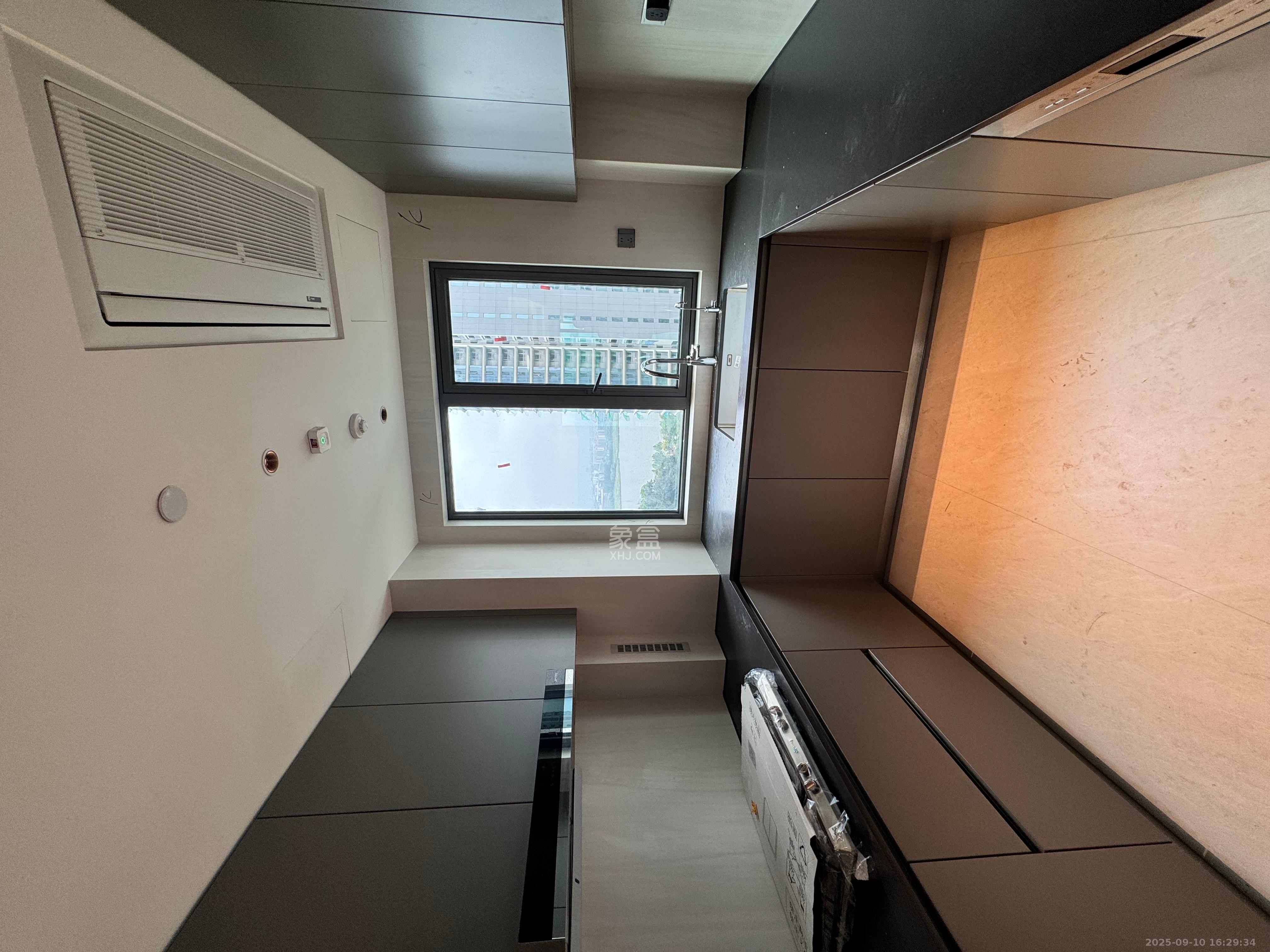 中海阅湘台 4室2厅3卫 10000.0元/月 中海阅湘台 4室2厅3卫 10000.0元/月室内图