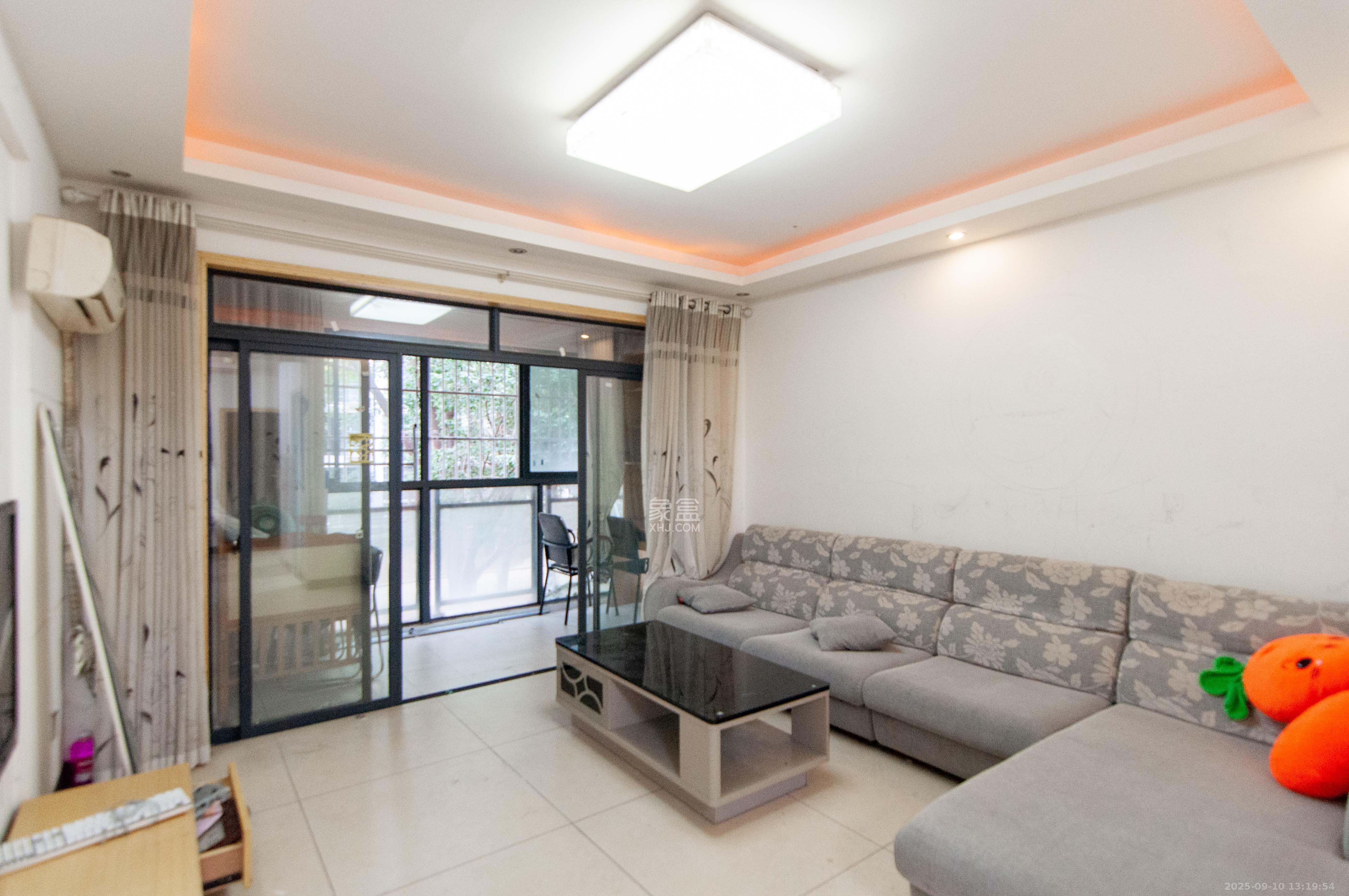 海林馨香雅苑  2室2厅1卫    66.0万 海林馨香雅苑  2室2厅1卫    66.0万