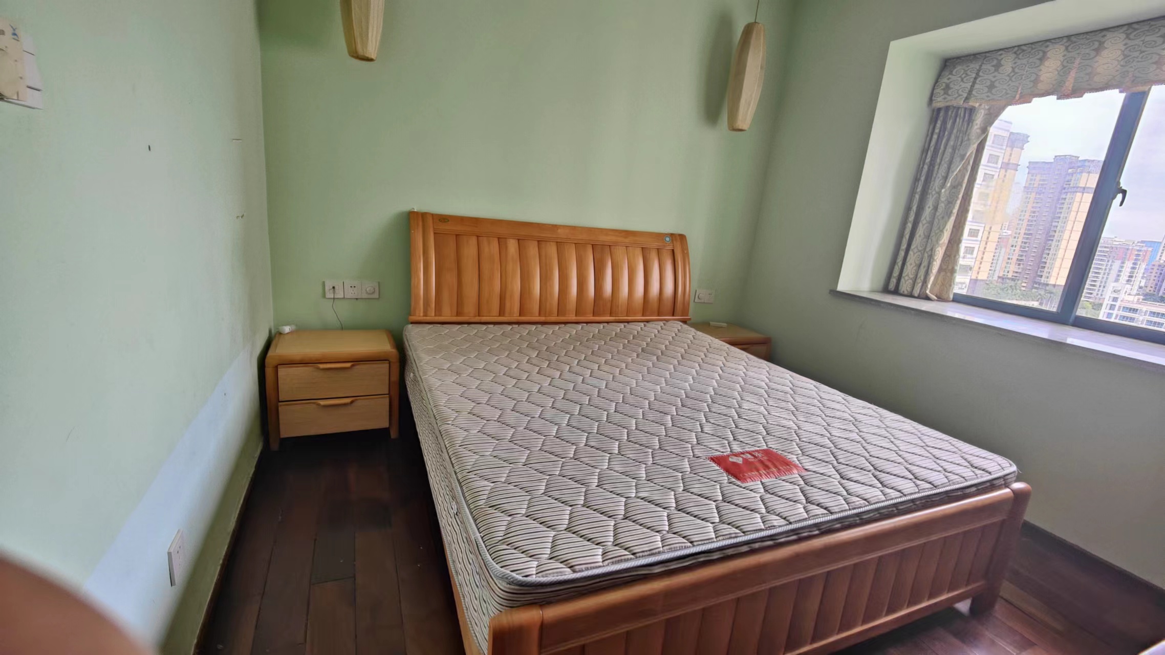 滨海贵族 2室2厅1卫 2800.0元/月 滨海贵族 2室2厅1卫 2800.0元/月室内图