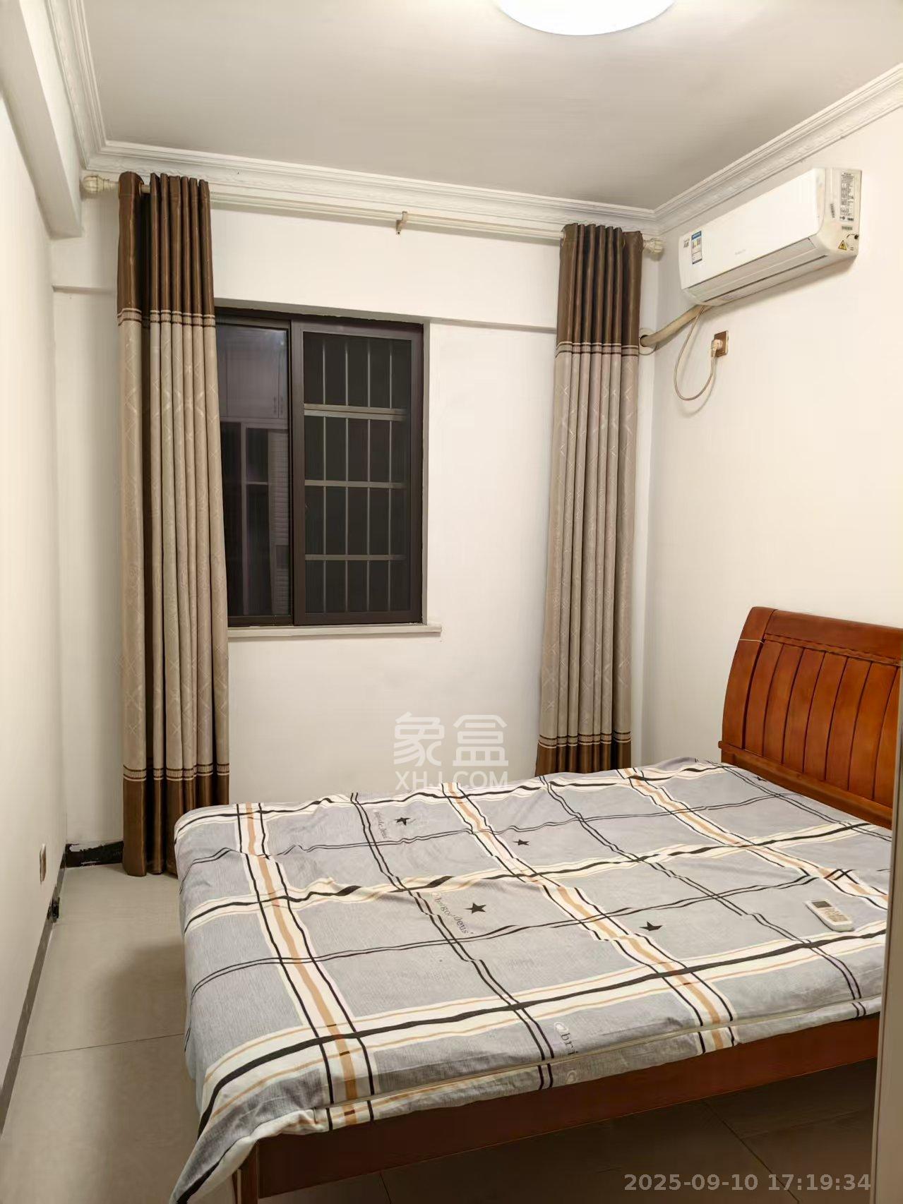 联丰苑  3室2厅1卫    2000.0元/月室内图