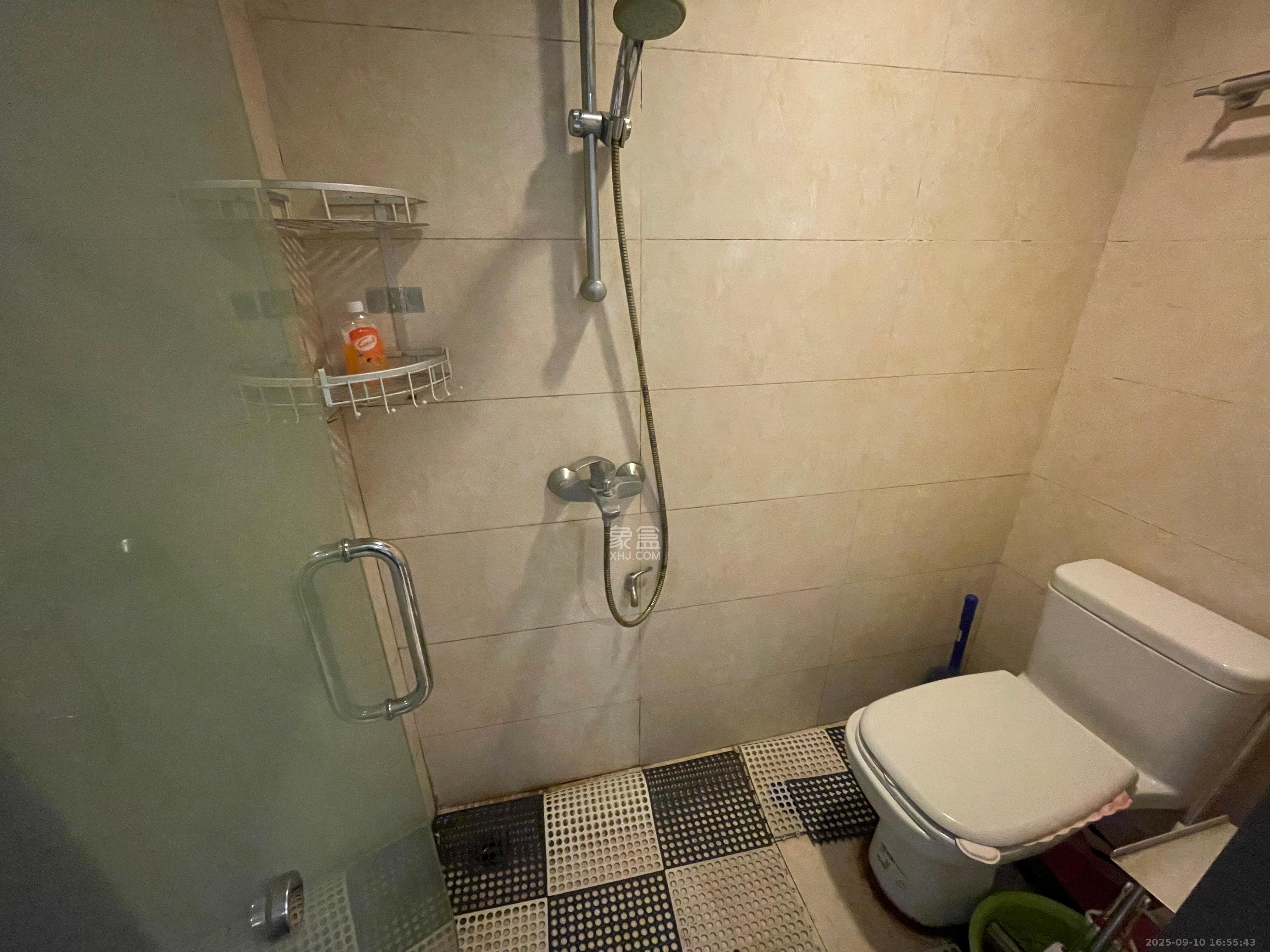 泉昇同福大厦  1室1厅1卫    1750.0元/月室内图