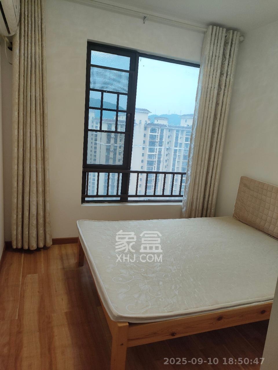 龙湖湘风原著(龙湖湘风星城) 1室2厅1卫 1600.0元/月 龙湖湘风原著(龙湖湘风星城) 1室2厅1卫 1600.0元/月室内图