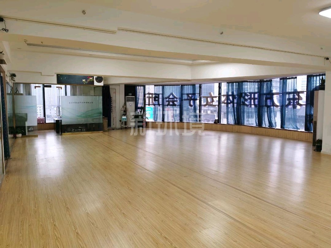 中商广场 1室1厅1卫 6600.0元/月 中商广场 1室1厅1卫 6600.0元/月室内图